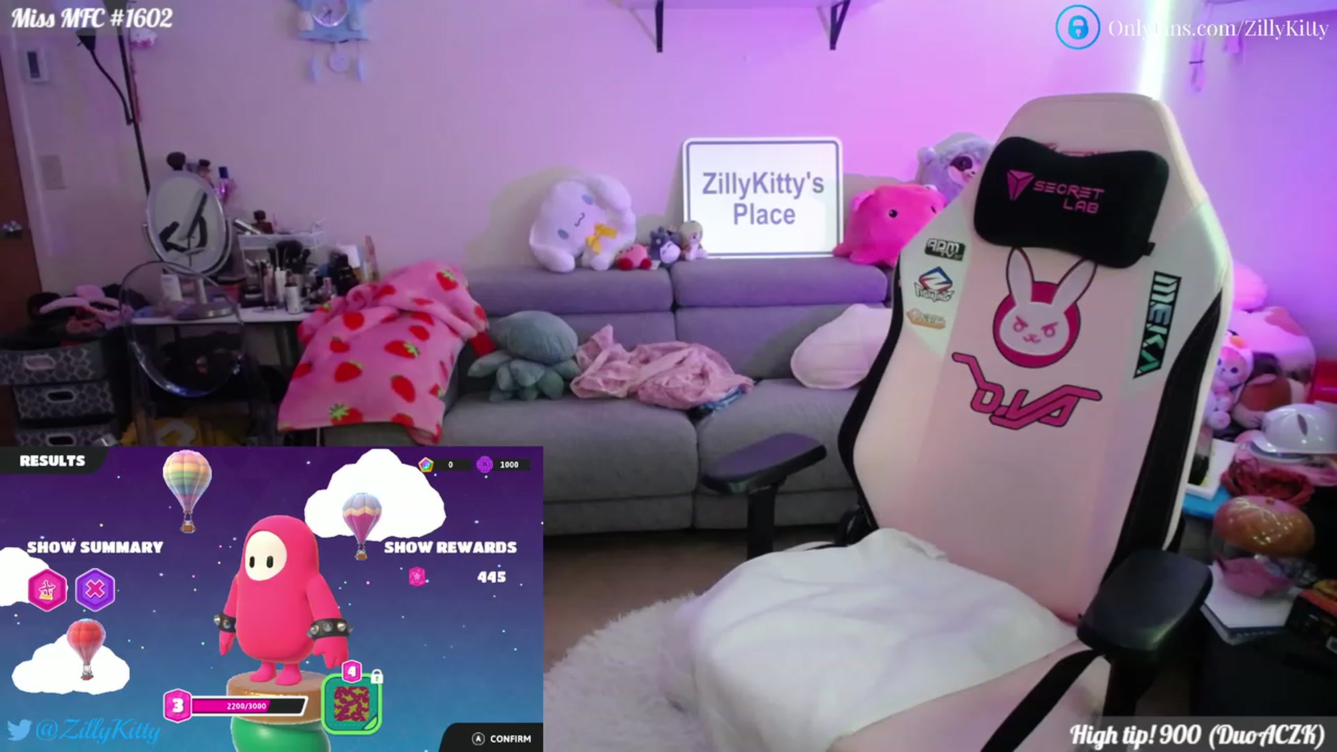 Gallery image thumbnail from ZillyKitty's myfreecams stream on, 01/11/2023, 02:17 image 6 of 20