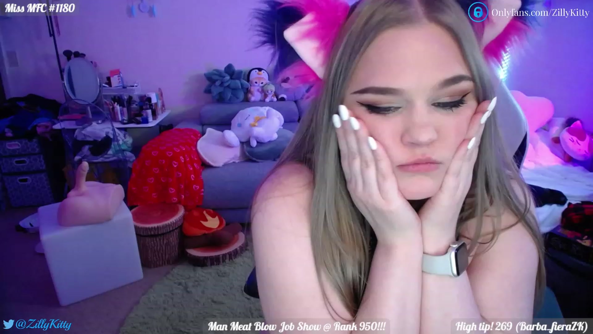 Gallery image thumbnail from ZillyKitty's myfreecams stream on, 02/01/2023, 02:33 image 16 of 20