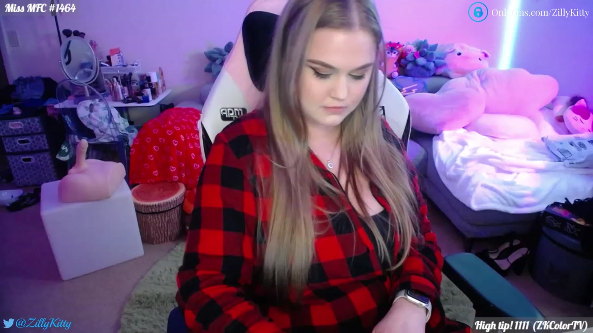 Gallery image thumbnail from ZillyKitty's myfreecams stream on, 02/03/2023, 24:12 image 10 of 20