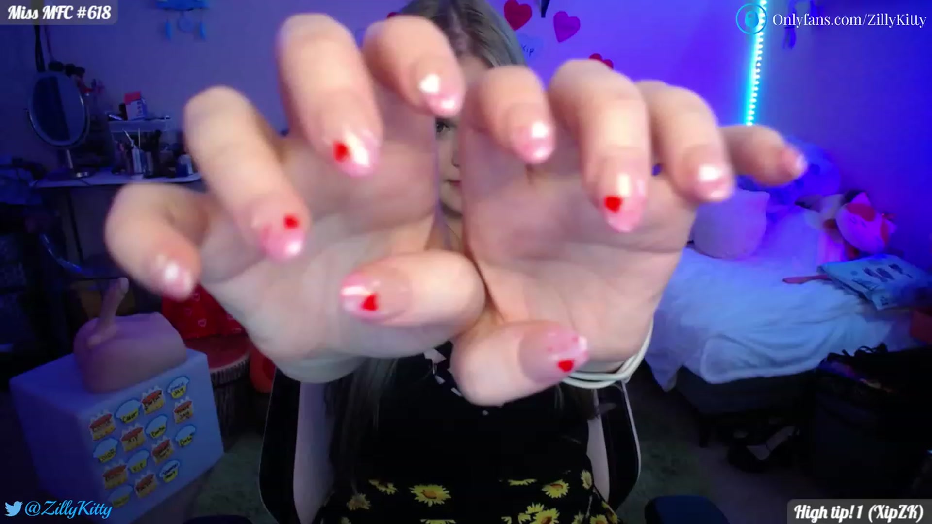 Gallery image thumbnail from ZillyKitty's myfreecams stream on, 02/06/2023, 22:34 image 9 of 20