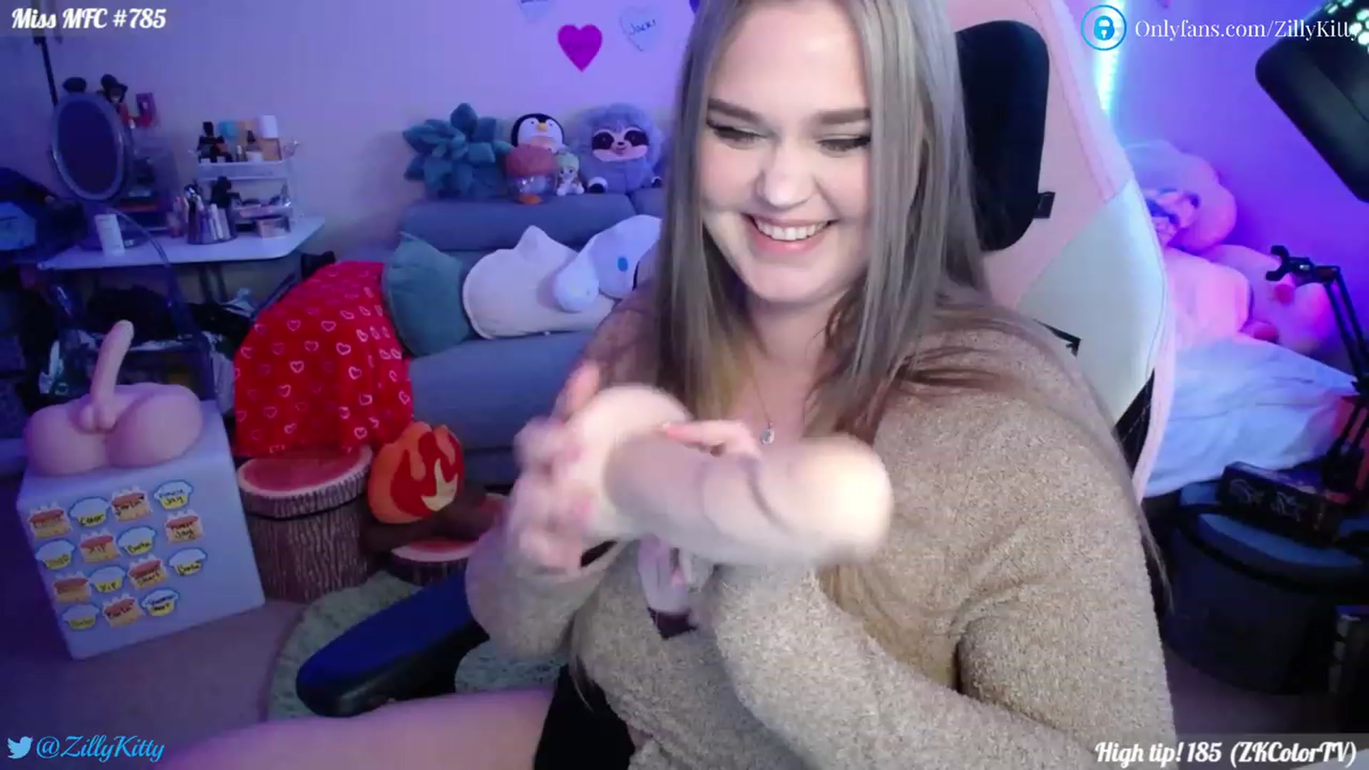 Gallery image thumbnail from ZillyKitty's myfreecams stream on, 02/10/2023, 24:22 image 14 of 20