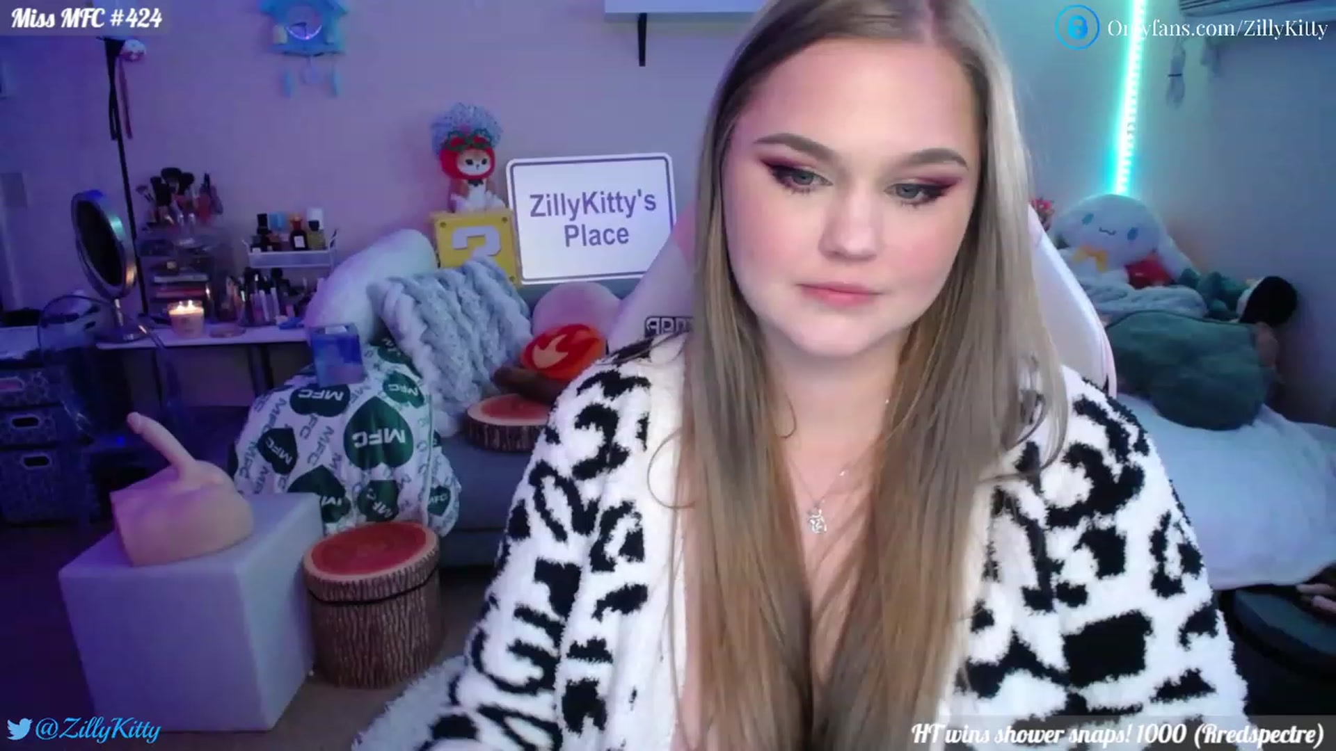 Gallery image thumbnail from ZillyKitty's myfreecams stream on, 04/01/2023, 01:35 image 16 of 20
