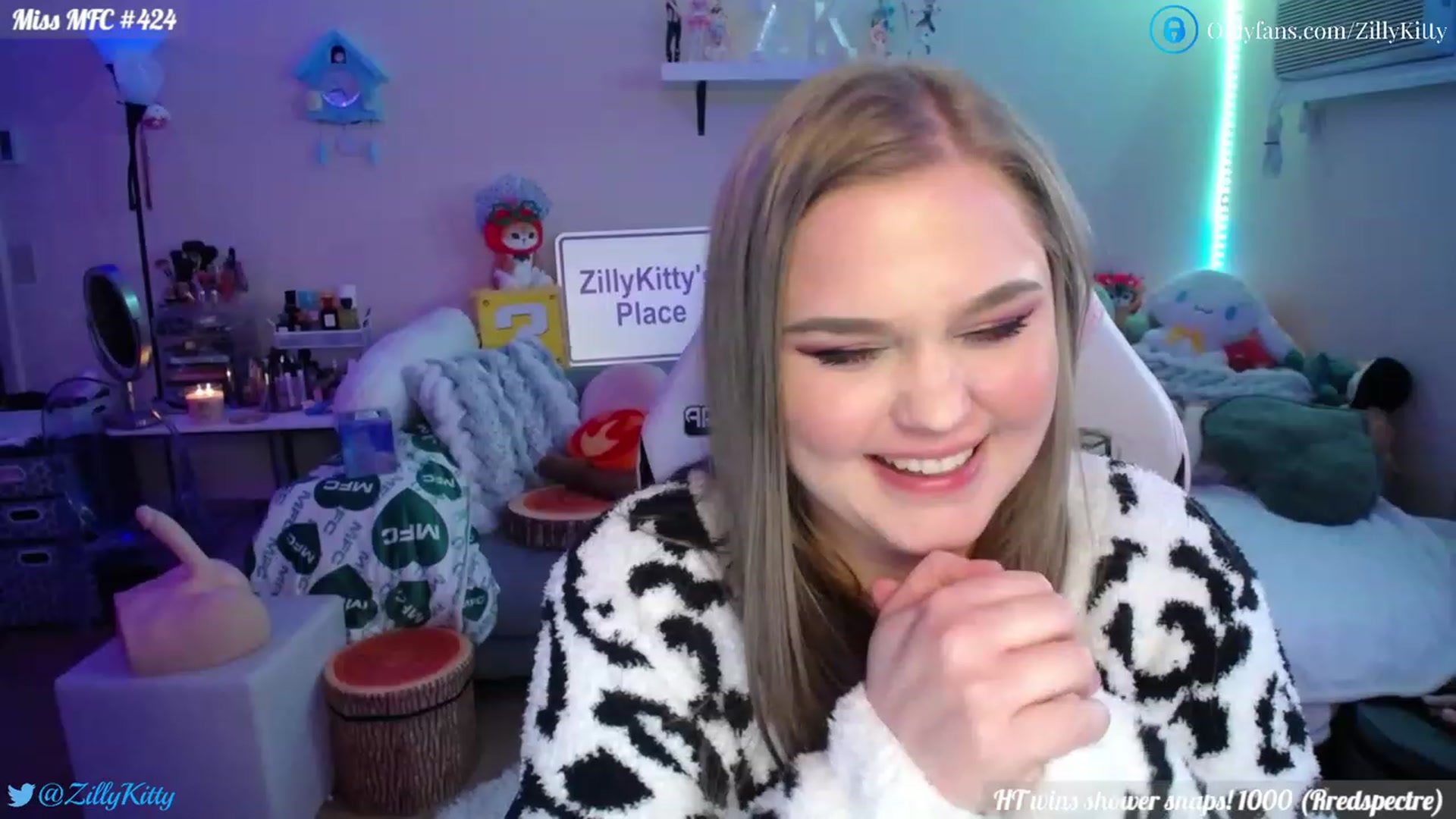 Gallery image thumbnail from ZillyKitty's myfreecams stream on, 04/01/2023, 01:35 image 9 of 20