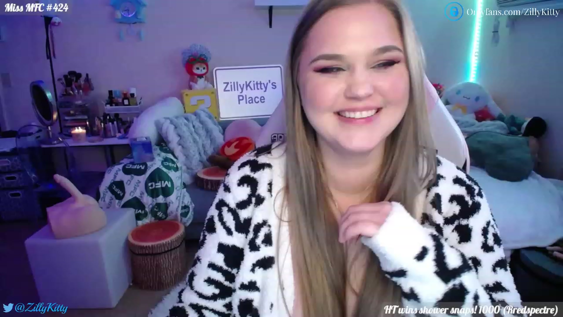 Gallery image thumbnail from ZillyKitty's myfreecams stream on, 04/01/2023, 01:35 image 15 of 20