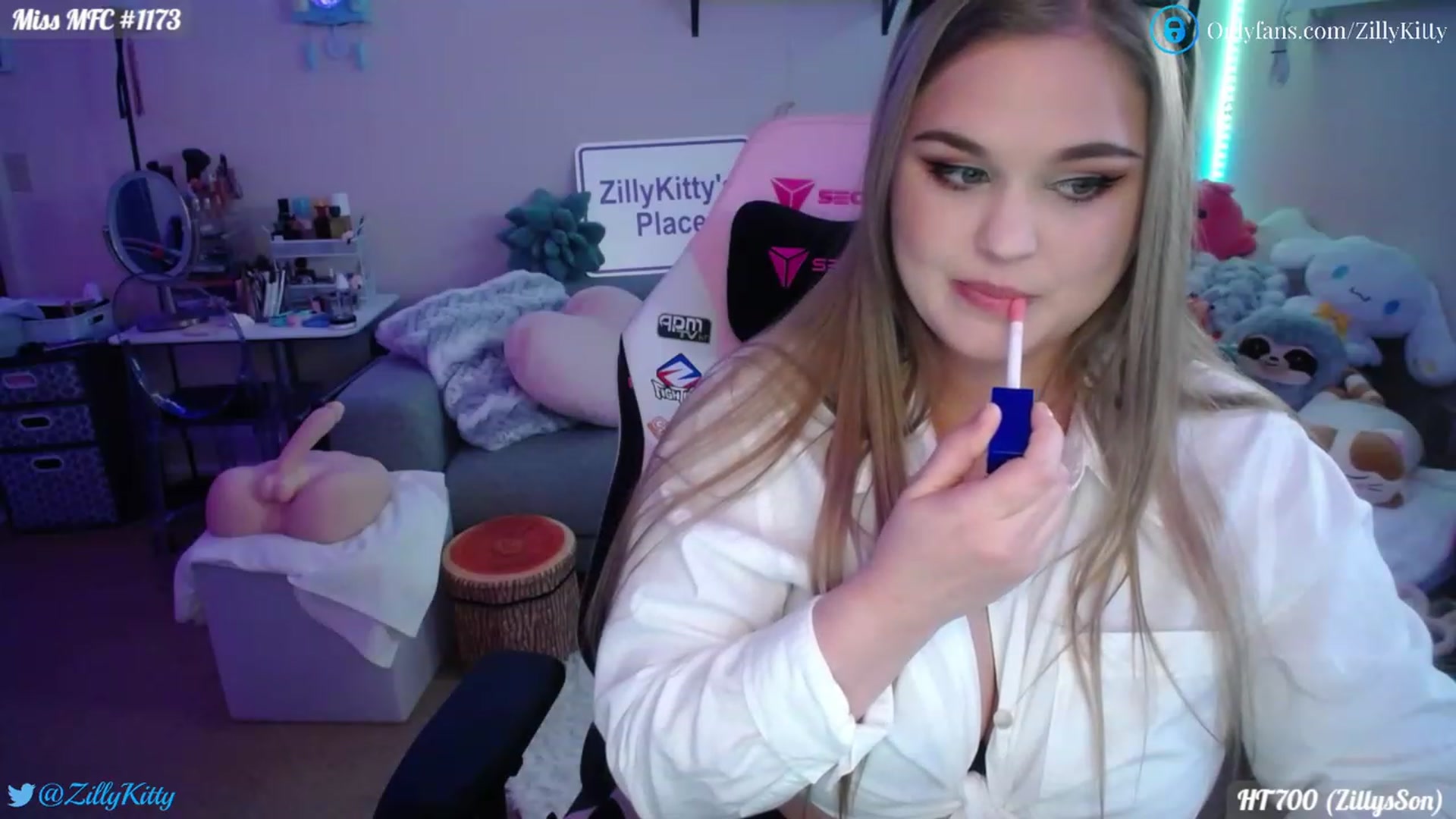 Gallery image thumbnail from ZillyKitty's myfreecams stream on, 04/05/2023, 23:00 image 4 of 20