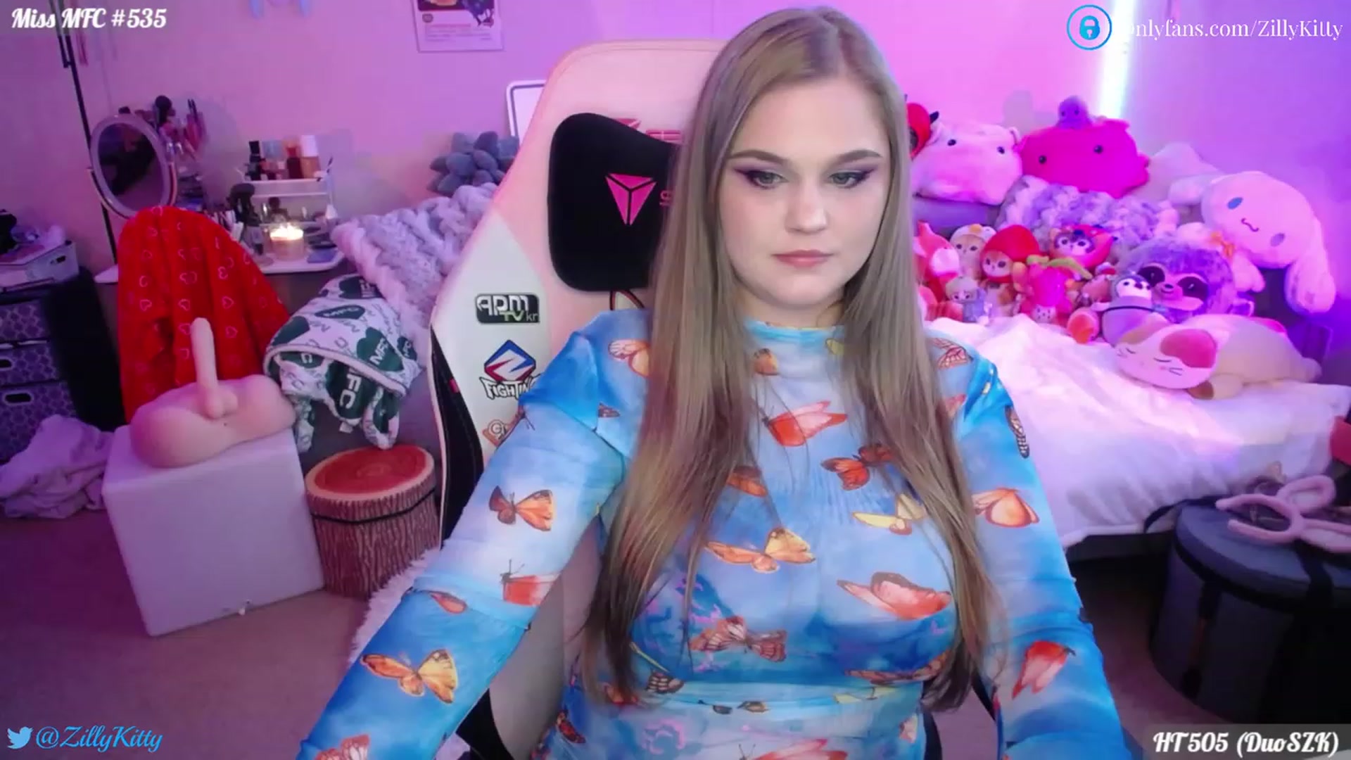 Gallery image thumbnail from ZillyKitty's myfreecams stream on, 04/12/2023, 22:36 image 14 of 20