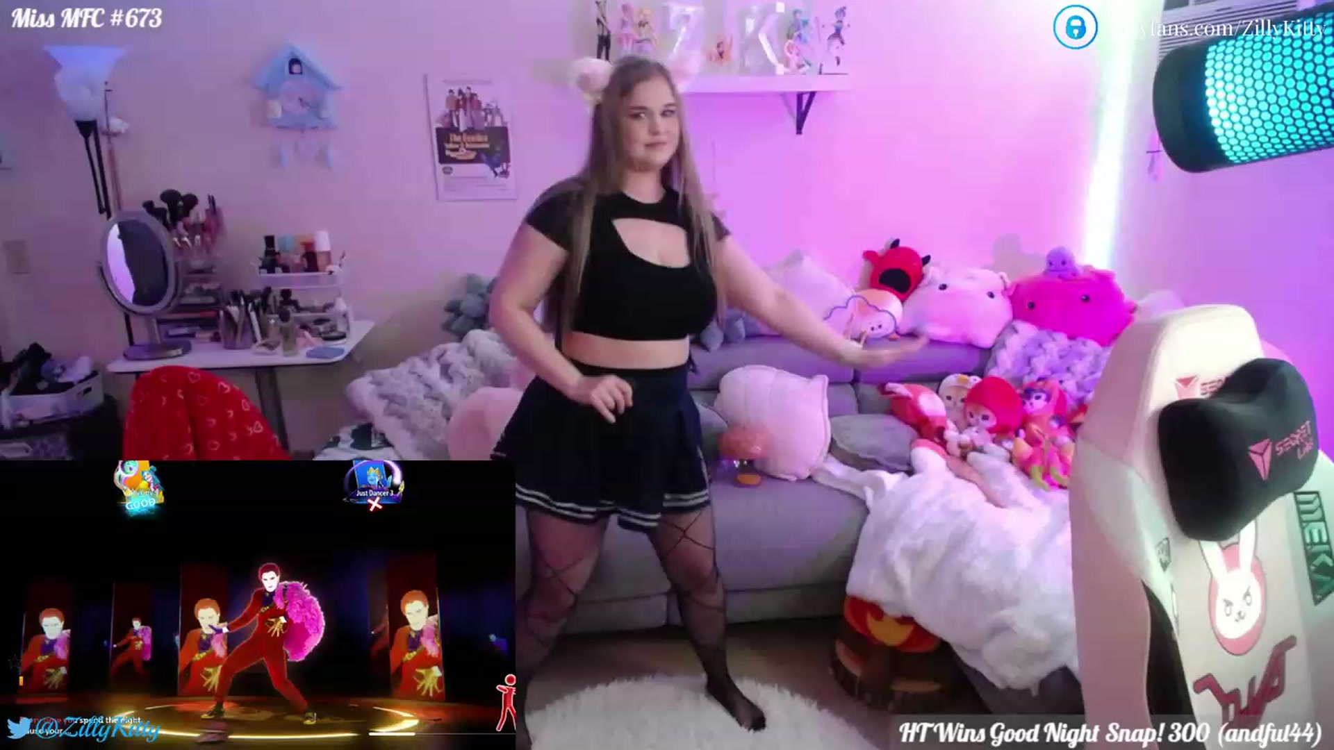 Gallery image thumbnail from ZillyKitty's myfreecams stream on, 04/17/2023, 22:42 image 6 of 20