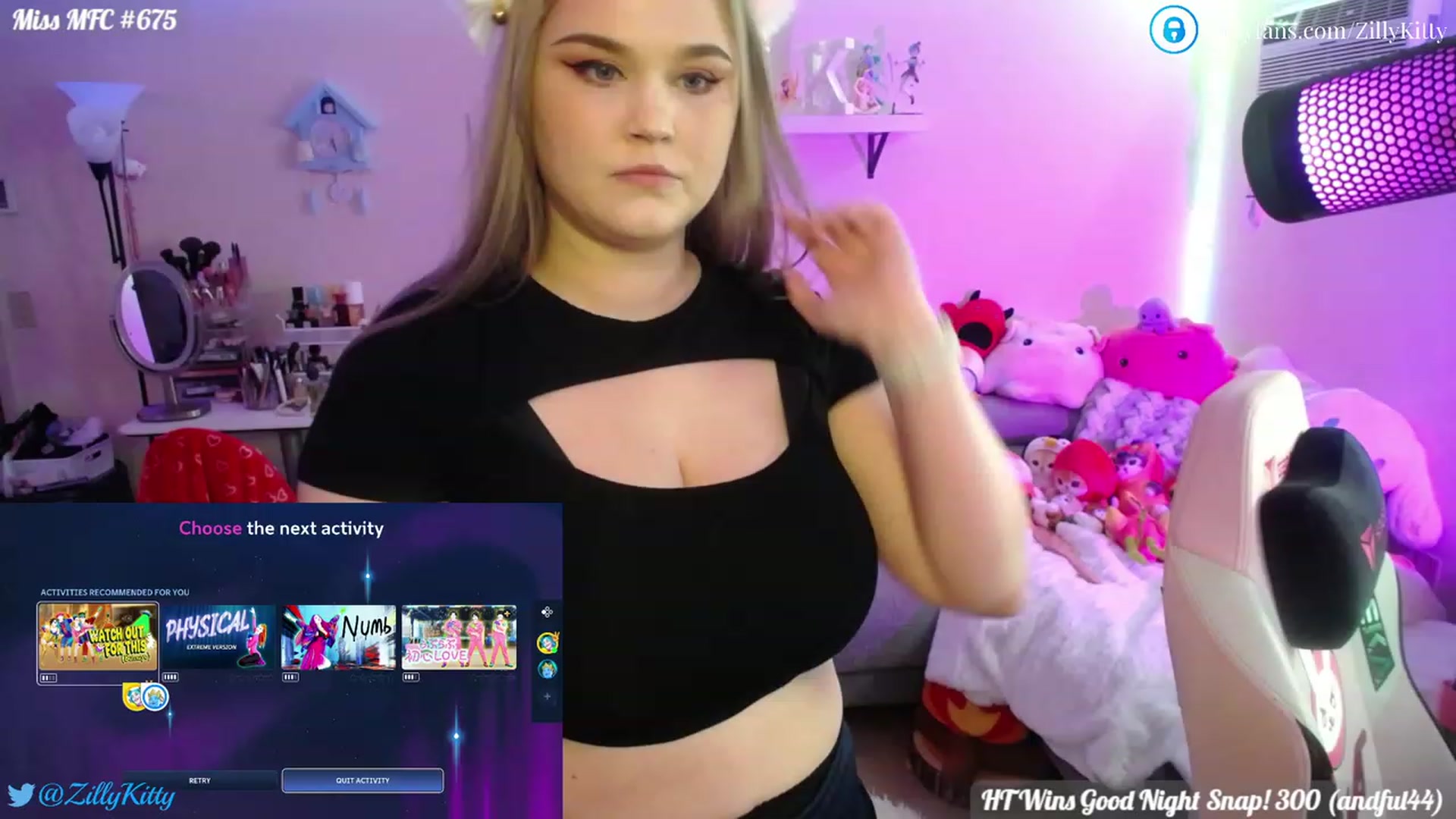 Gallery image thumbnail from ZillyKitty's myfreecams stream on, 04/17/2023, 22:42 image 11 of 20