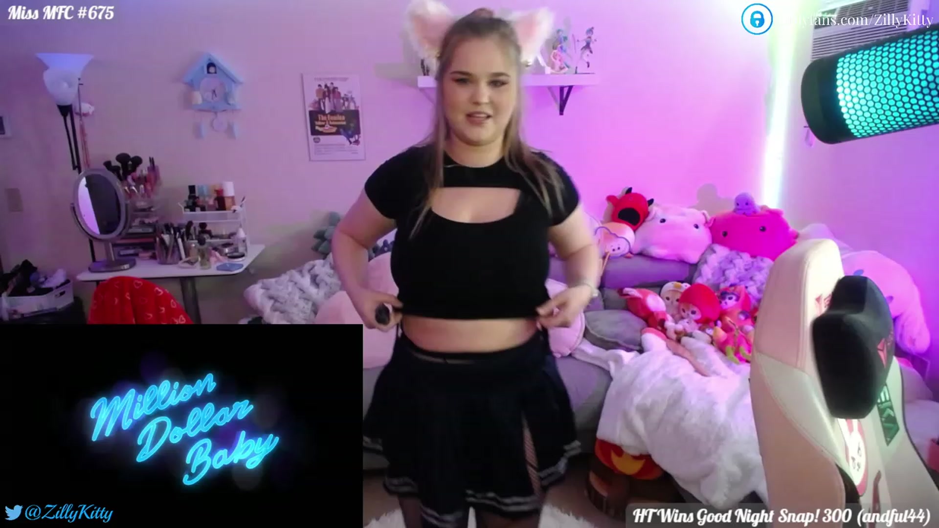 Gallery image thumbnail from ZillyKitty's myfreecams stream on, 04/17/2023, 22:42 image 15 of 20