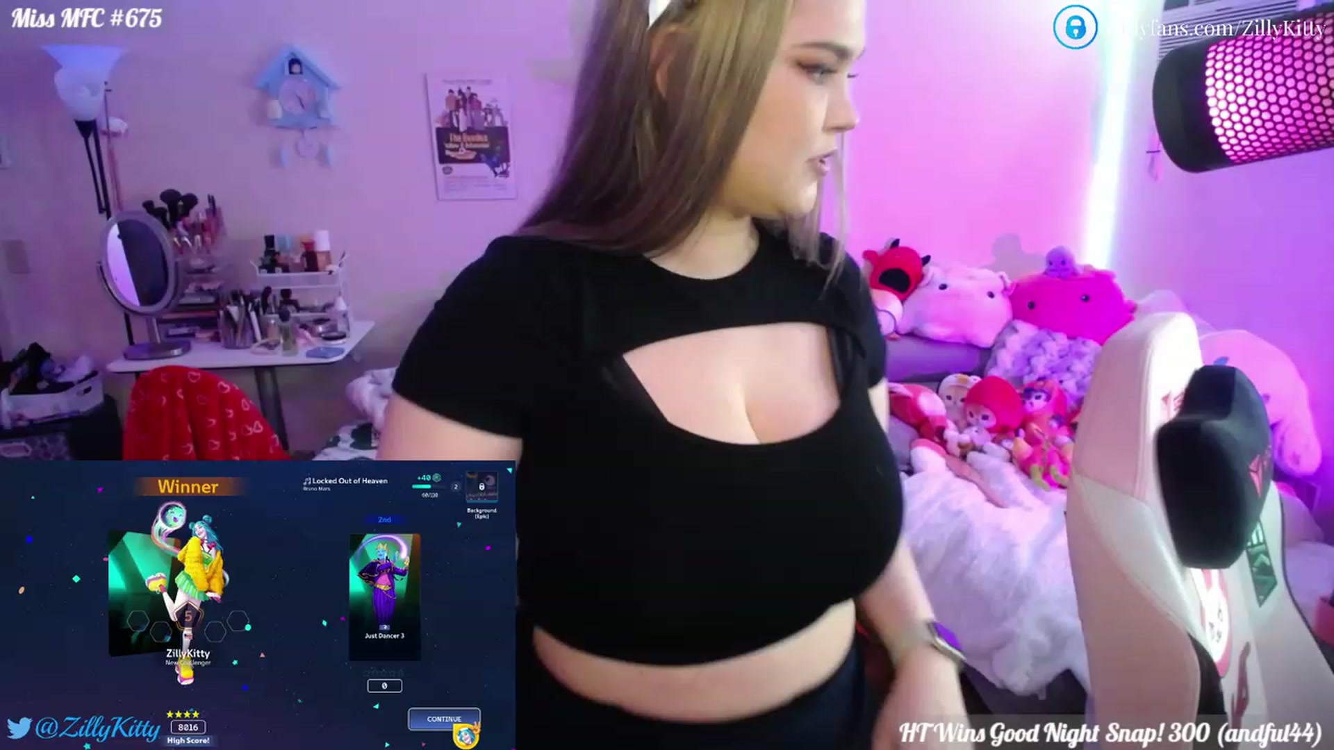 Gallery image thumbnail from ZillyKitty's myfreecams stream on, 04/17/2023, 22:42 image 10 of 20