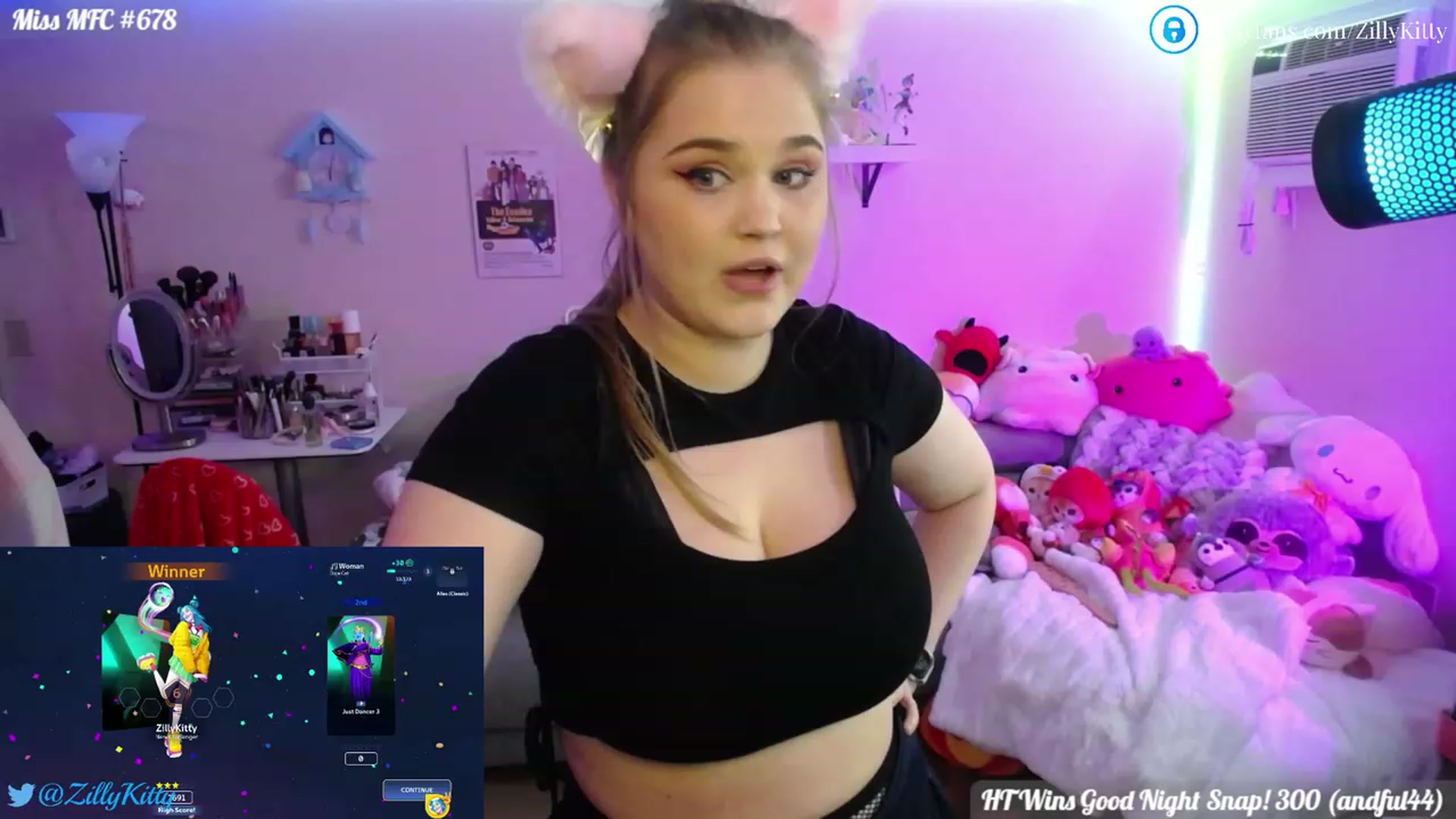 Gallery image thumbnail from ZillyKitty's myfreecams stream on, 04/17/2023, 23:06 image 20 of 20