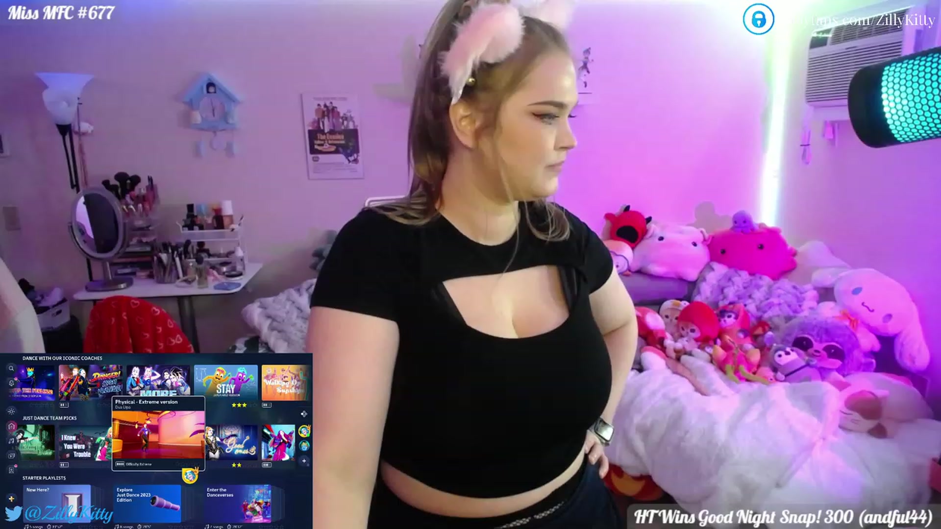 Gallery image thumbnail from ZillyKitty's myfreecams stream on, 04/17/2023, 23:06 image 13 of 20