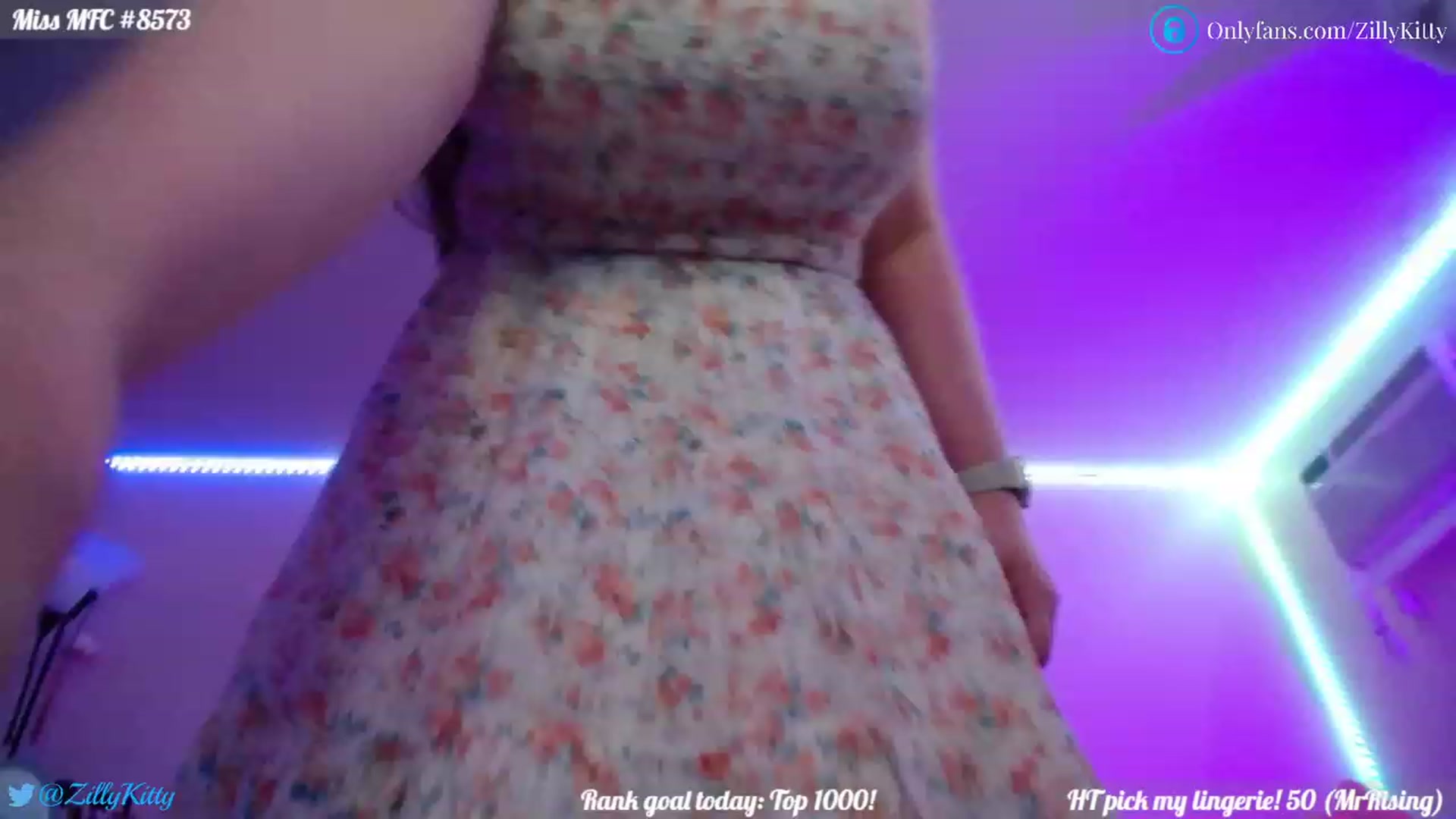 Gallery image thumbnail from ZillyKitty's myfreecams stream on, 05/09/2023, 22:07 image 20 of 20