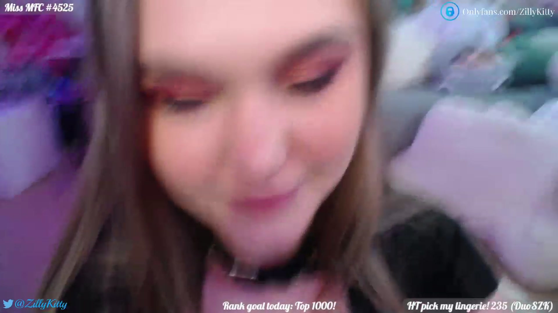 Gallery image thumbnail from ZillyKitty's myfreecams stream on, 05/17/2023, 24:06 image 8 of 20