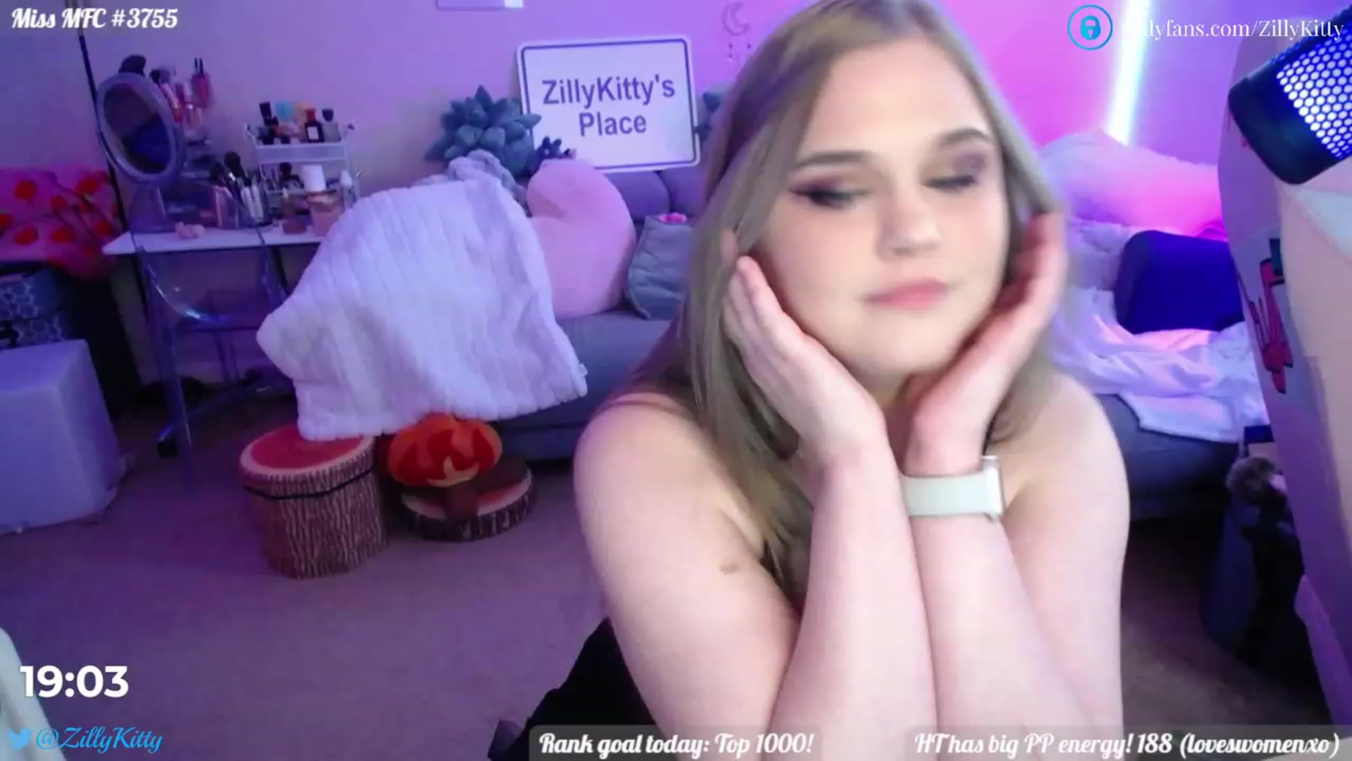 Gallery image thumbnail from ZillyKitty's myfreecams stream on, 05/23/2023, 23:10 image 17 of 20