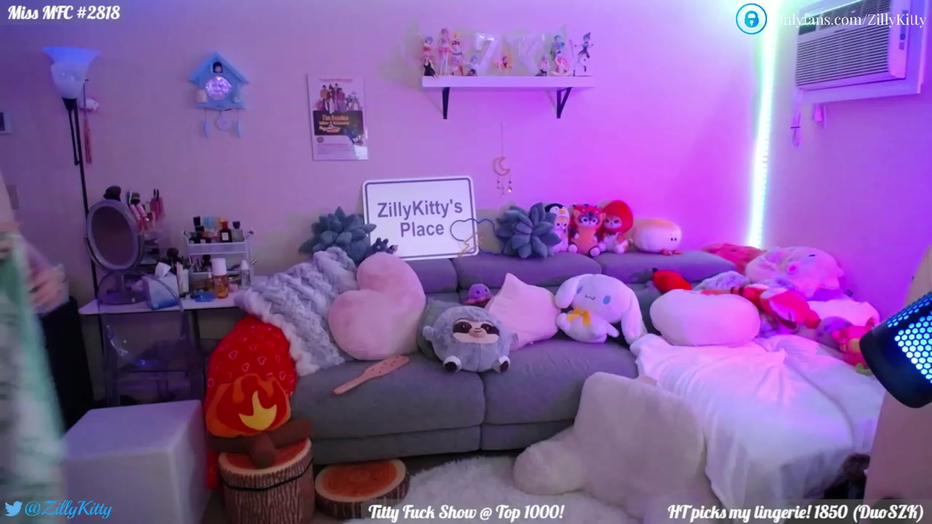 Gallery image thumbnail from ZillyKitty's myfreecams stream on, 05/30/2023, 18:37 image 3 of 20