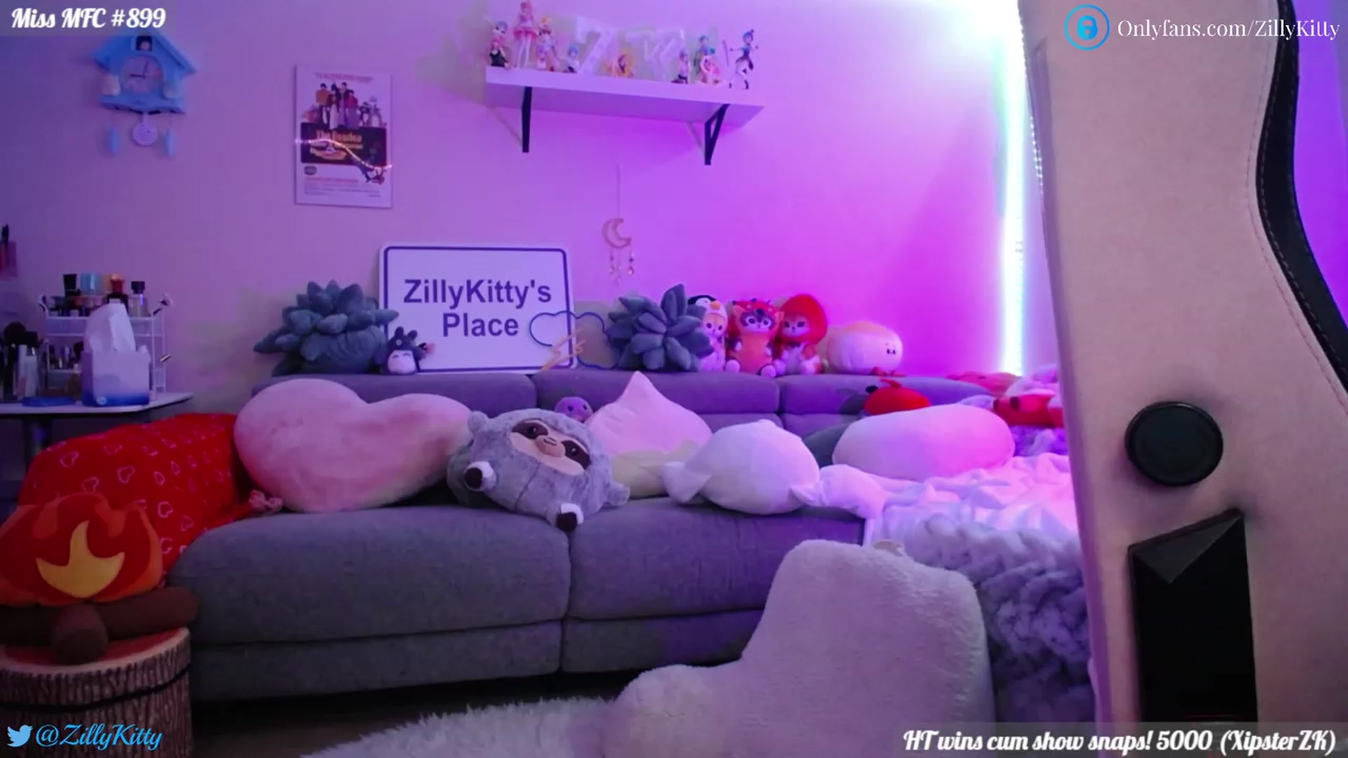 Gallery image thumbnail from ZillyKitty's myfreecams stream on, 06/01/2023, 02:28 image 3 of 20