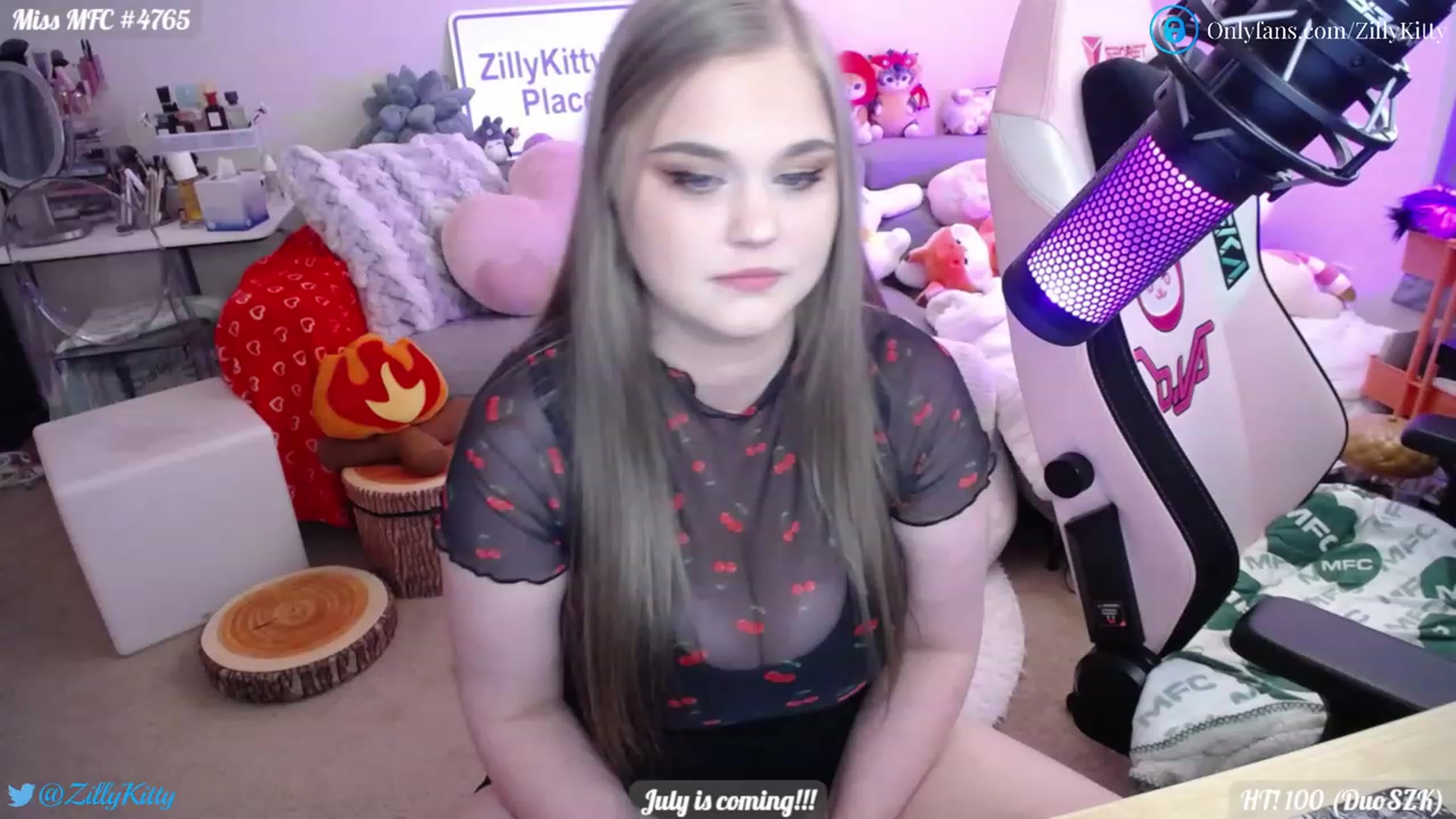 Gallery image thumbnail from ZillyKitty's myfreecams stream on, 06/09/2023, 20:34 image 8 of 20
