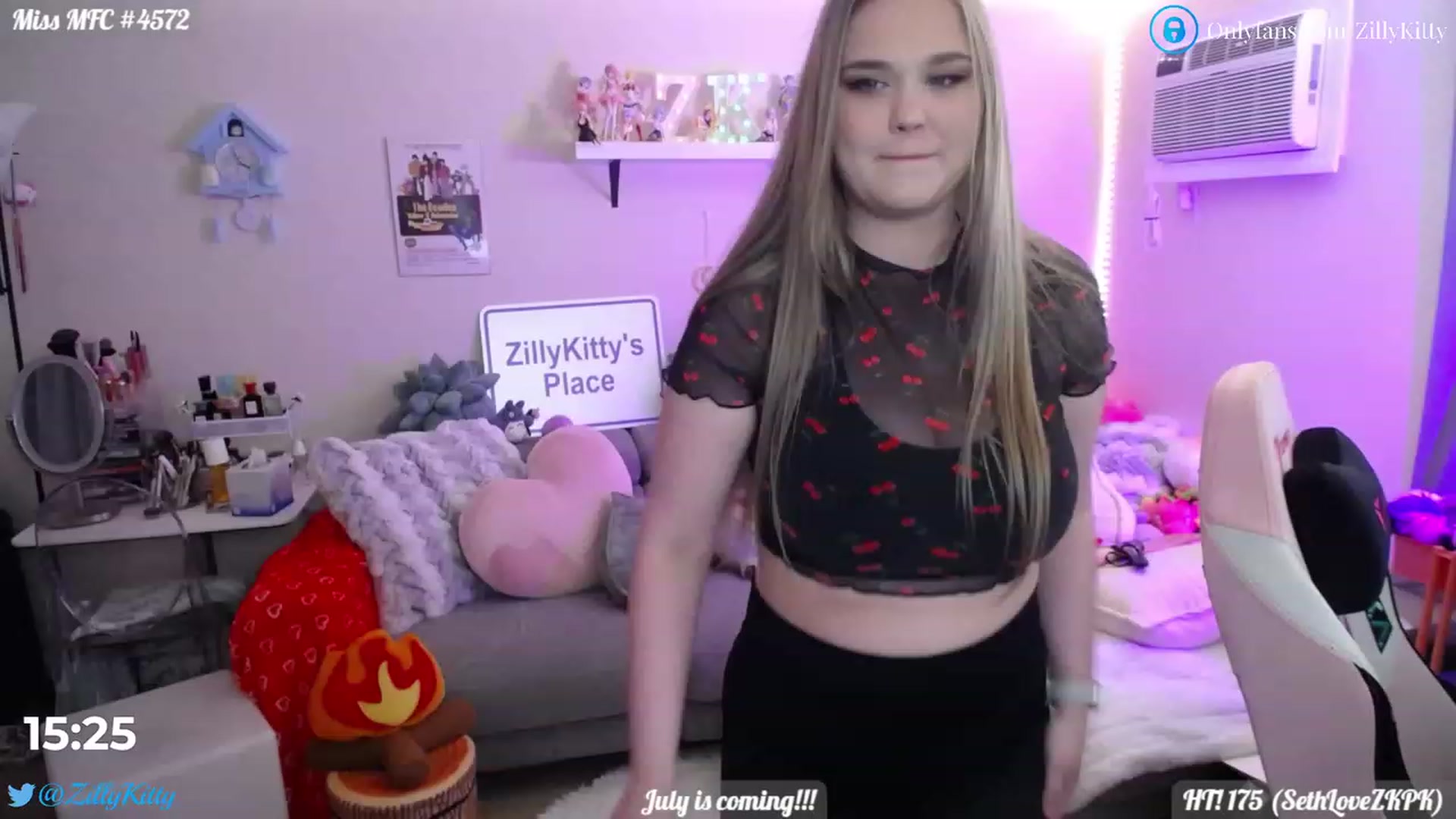 Gallery image thumbnail from ZillyKitty's myfreecams stream on, 06/09/2023, 21:16 image 11 of 20
