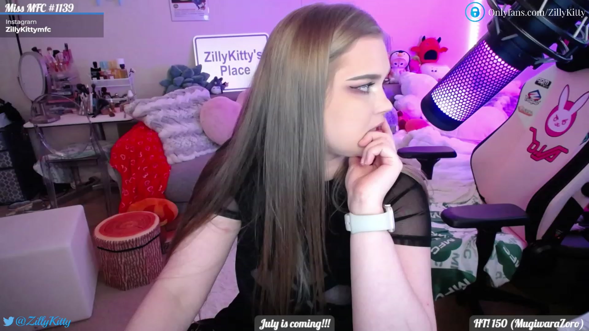 Gallery image thumbnail from ZillyKitty's myfreecams stream on, 06/29/2023, 21:01 image 9 of 20