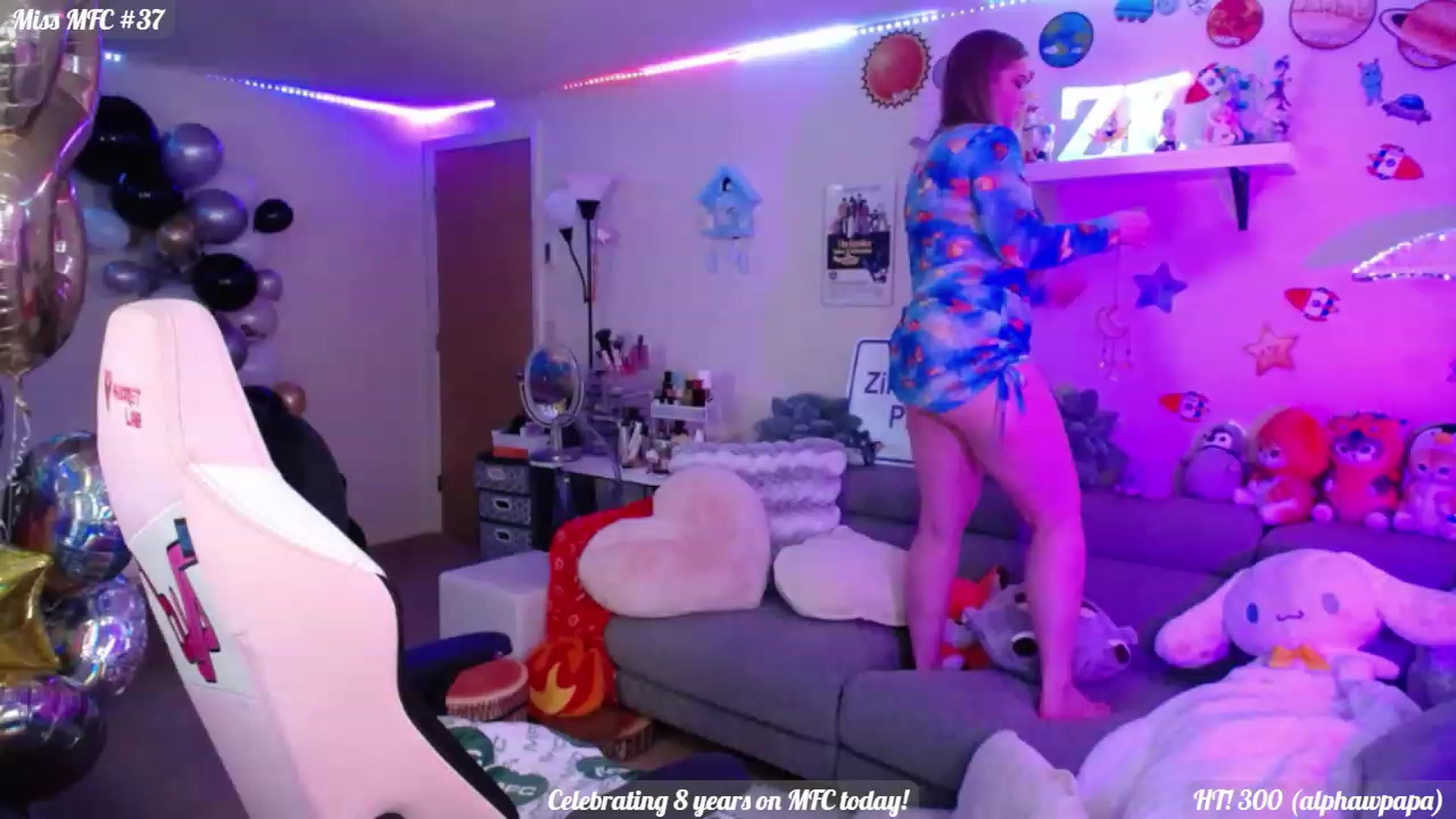 Gallery image thumbnail from ZillyKitty's myfreecams stream on, 07/03/2023, 20:06 image 5 of 20