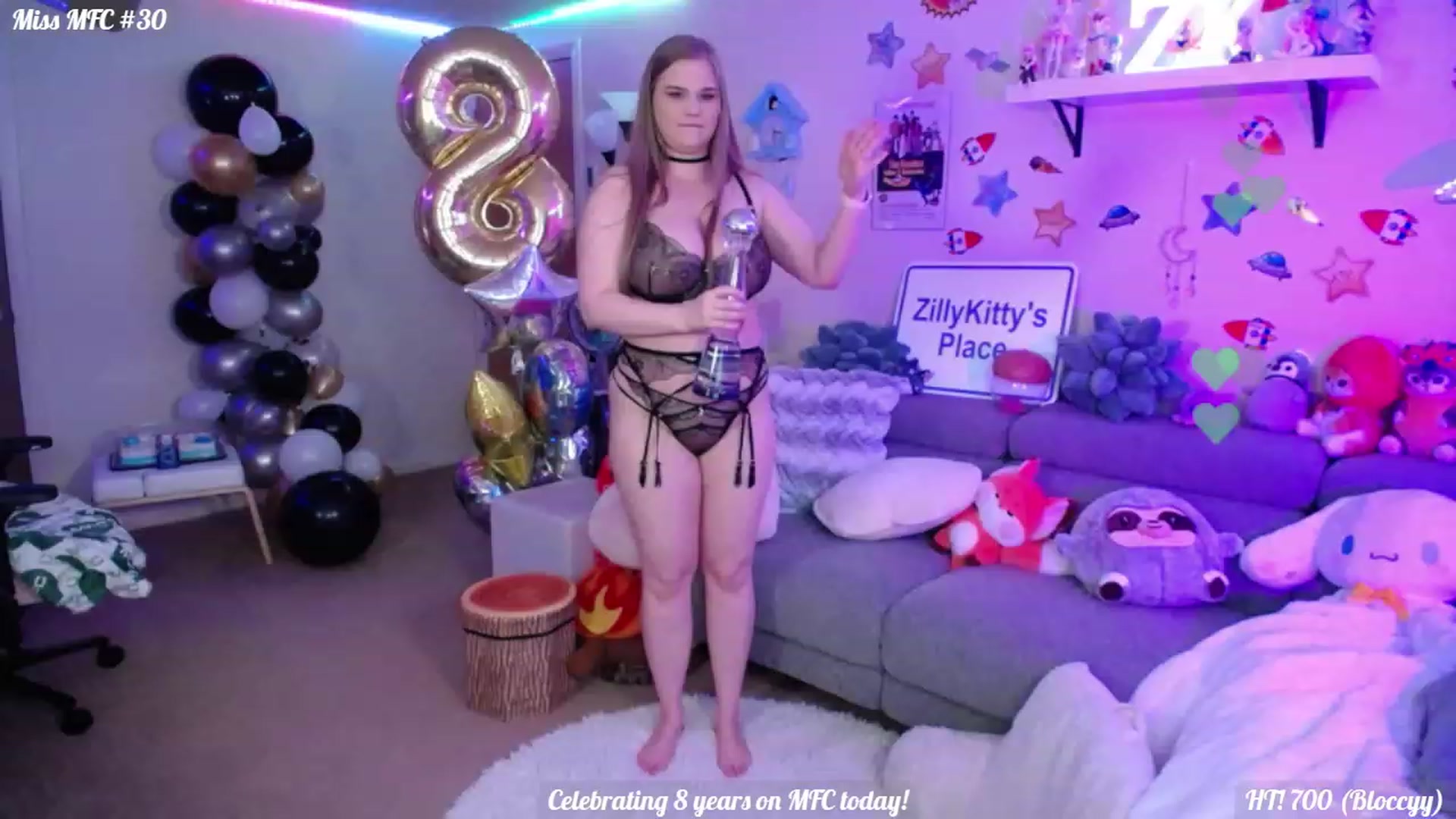Gallery image thumbnail from ZillyKitty's myfreecams stream on, 07/03/2023, 20:41 image 1 of 20