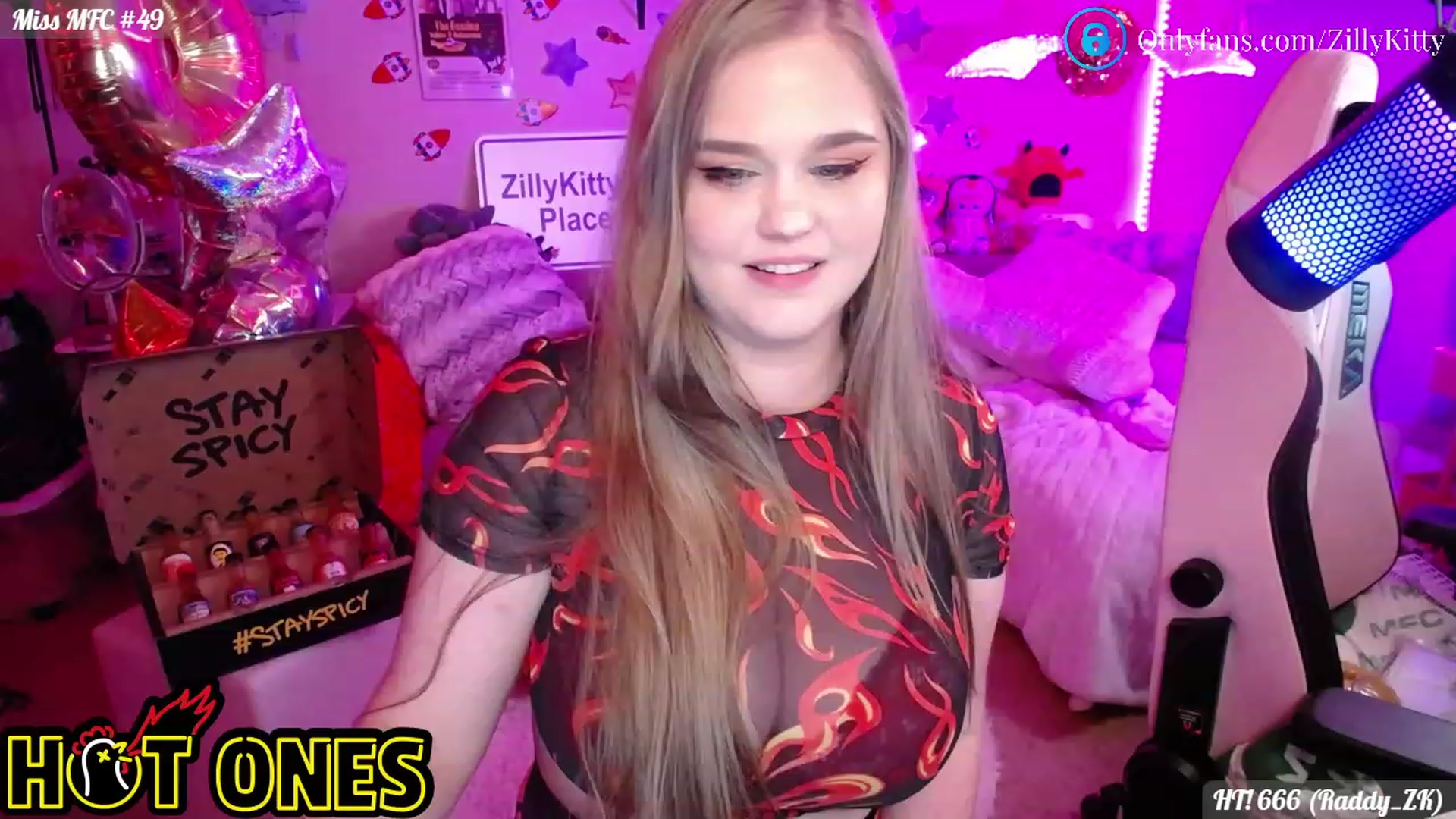 Gallery image thumbnail from ZillyKitty's myfreecams stream on, 07/07/2023, 22:58 image 16 of 20