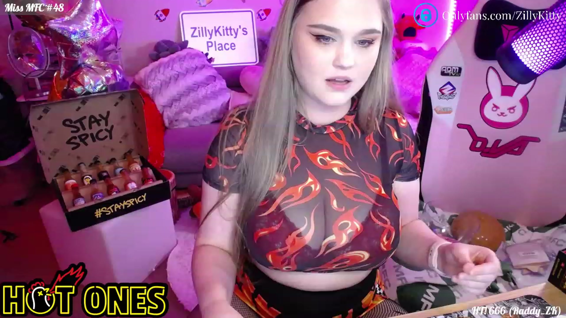 Gallery image thumbnail from ZillyKitty's myfreecams stream on, 07/07/2023, 22:58 image 14 of 20