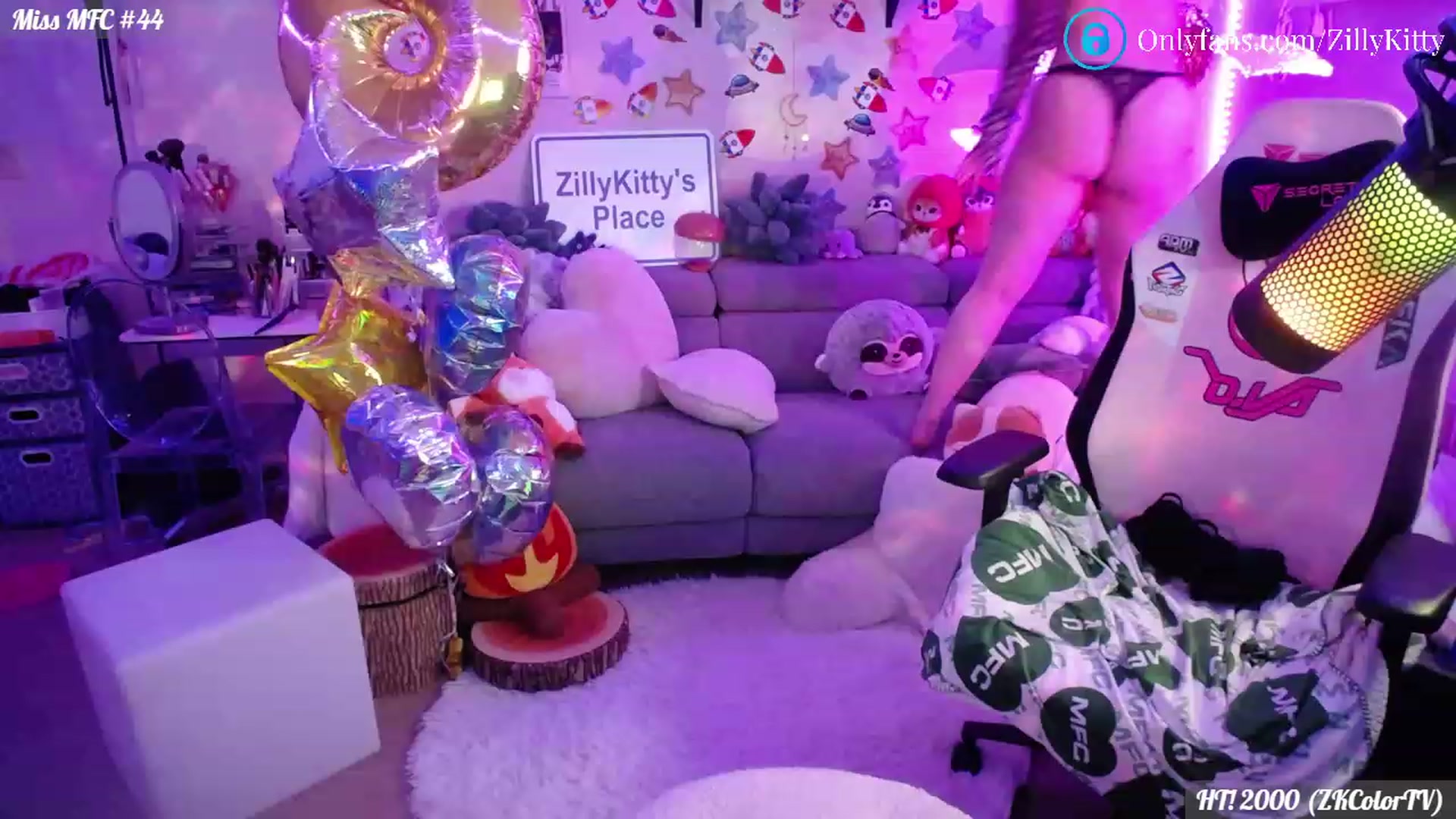 Gallery image thumbnail from ZillyKitty's myfreecams stream on, 07/08/2023, 23:39 image 10 of 20