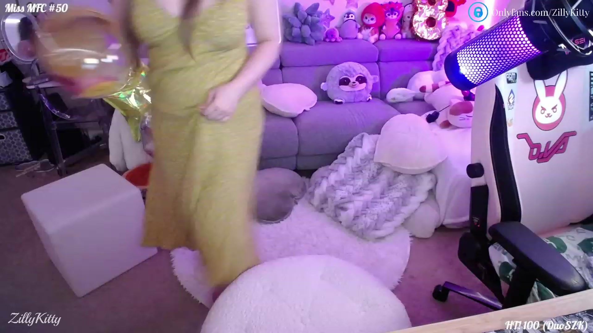 Gallery image thumbnail from ZillyKitty's myfreecams stream on, 07/09/2023, 22:19 image 7 of 20