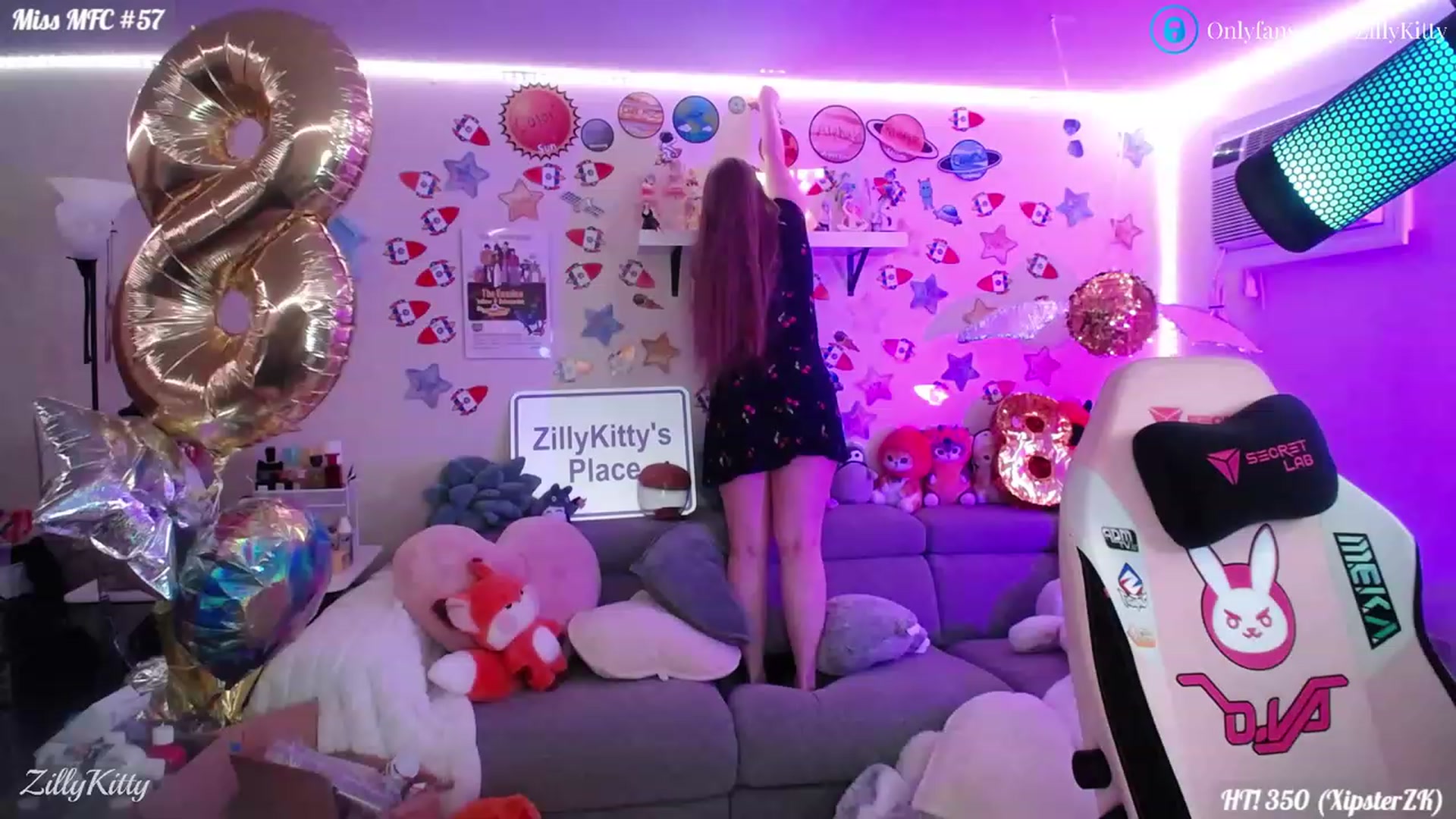 Gallery image thumbnail from ZillyKitty's myfreecams stream on, 07/10/2023, 23:24 image 1 of 20