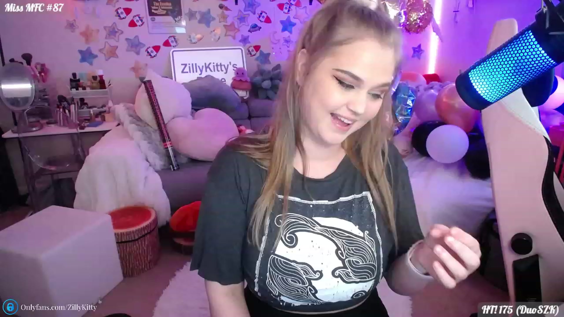 Gallery image thumbnail from ZillyKitty's myfreecams stream on, 07/17/2023, 22:09 image 10 of 20