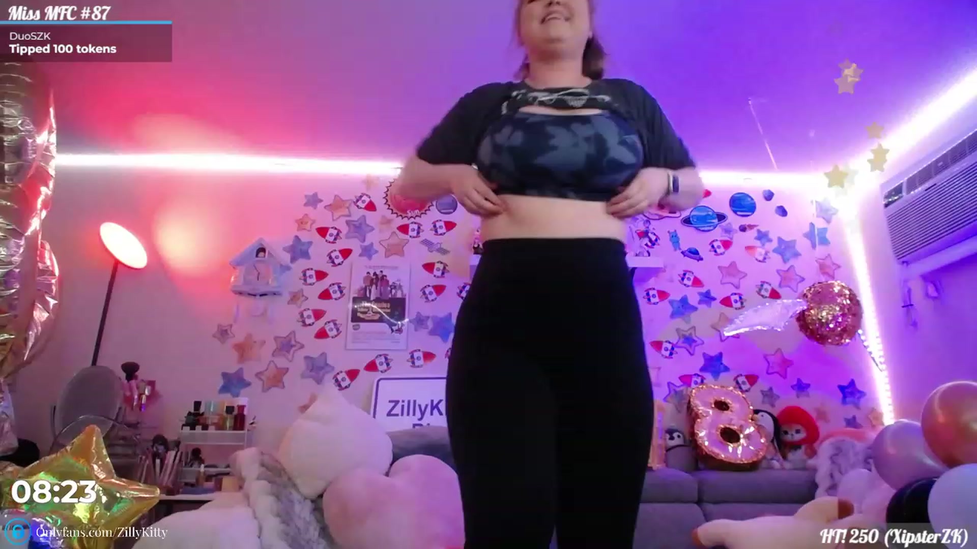 Gallery image thumbnail from ZillyKitty's myfreecams stream on, 07/18/2023, 24:03 image 5 of 20