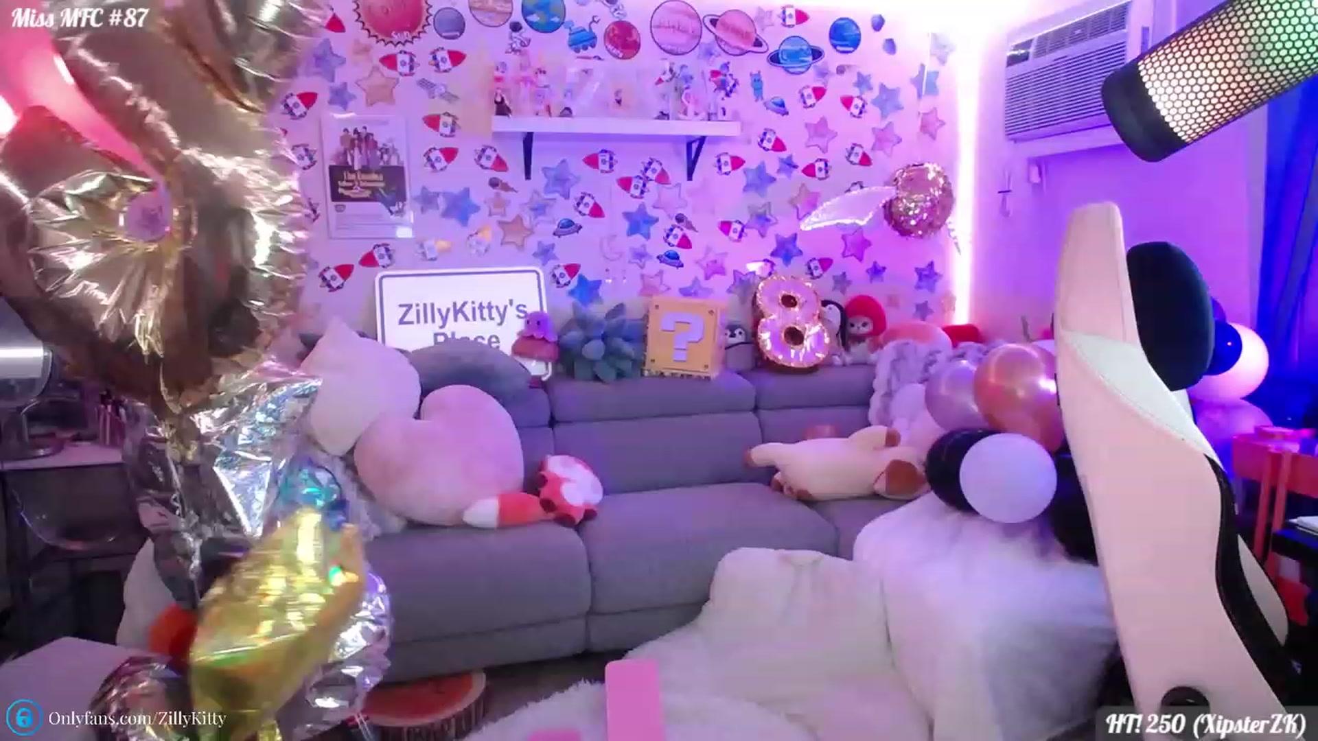 Gallery image thumbnail from ZillyKitty's myfreecams stream on, 07/18/2023, 24:03 image 3 of 20