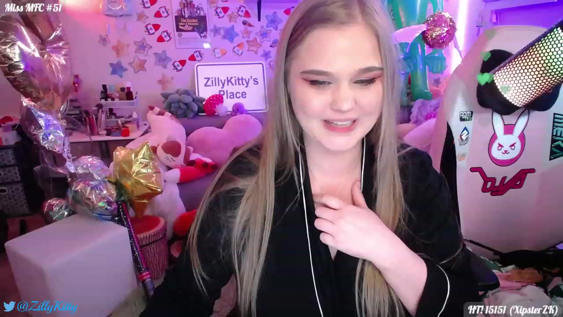 Gallery image thumbnail from ZillyKitty's myfreecams stream on, 07/22/2023, 02:23 image 1 of 20