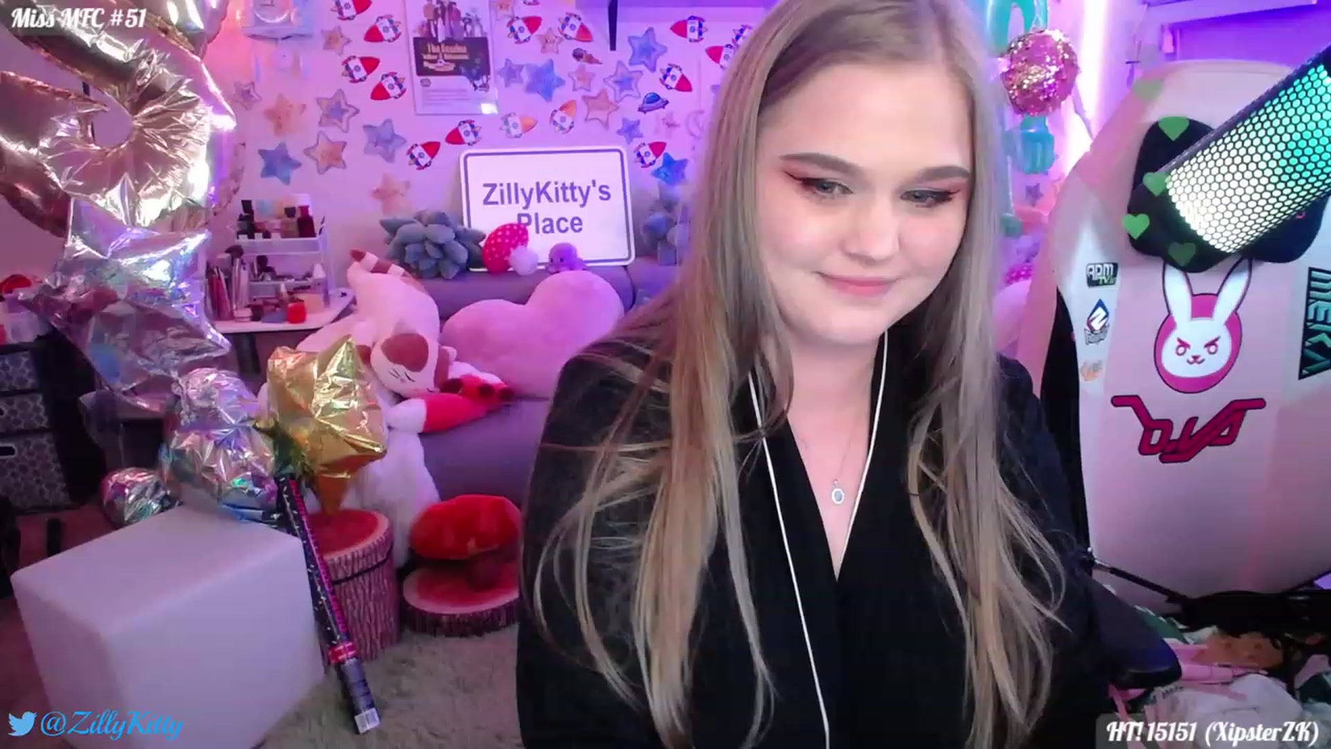 Gallery image thumbnail from ZillyKitty's myfreecams stream on, 07/22/2023, 02:23 image 2 of 20