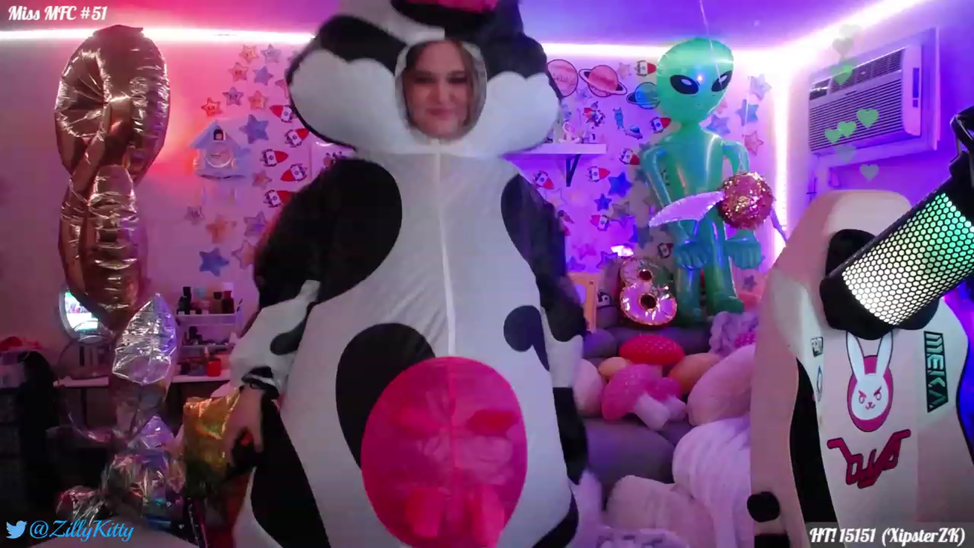 Gallery image thumbnail from ZillyKitty's myfreecams stream on, 07/22/2023, 02:23 image 10 of 20