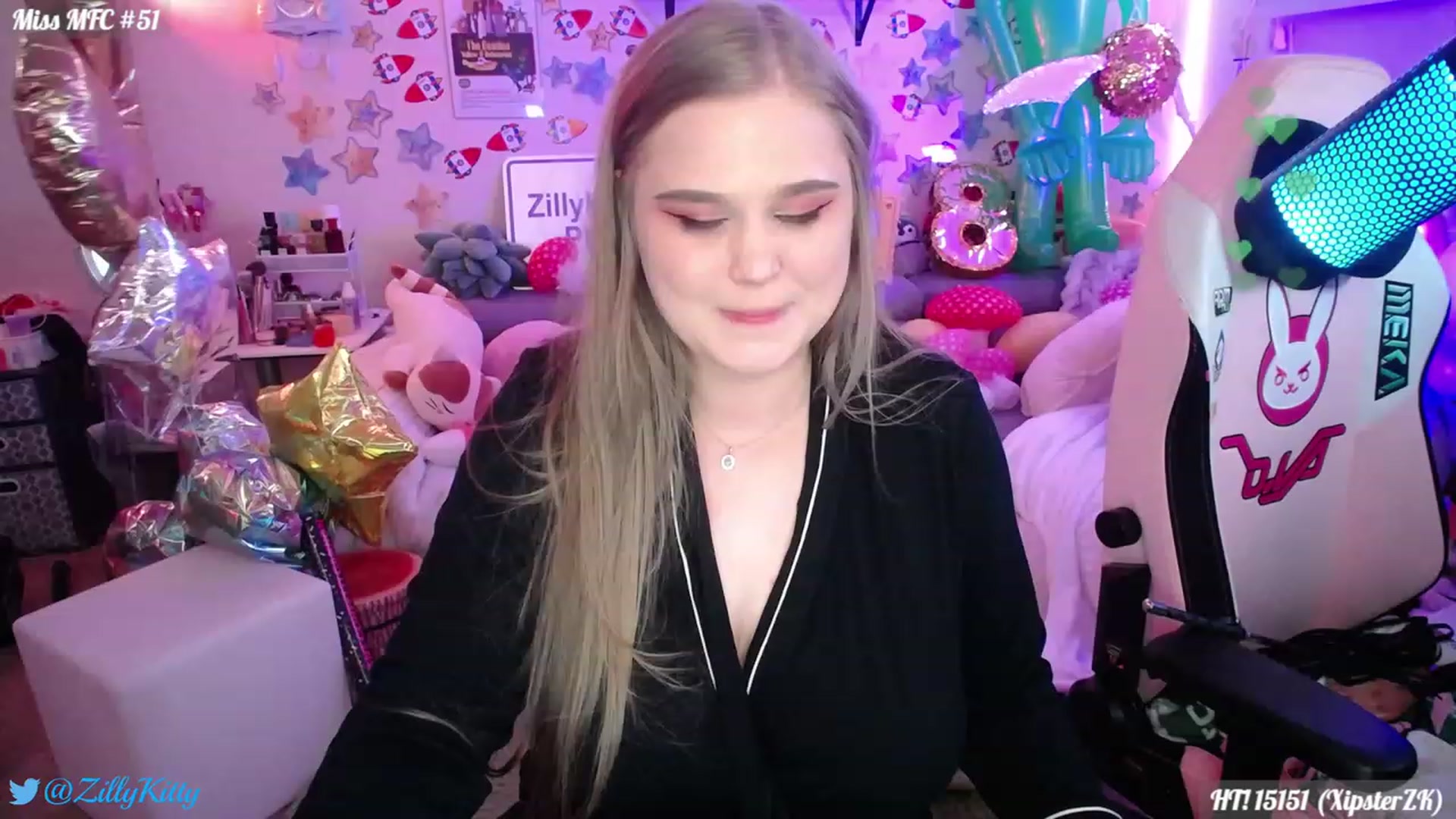 Gallery image thumbnail from ZillyKitty's myfreecams stream on, 07/22/2023, 02:23 image 20 of 20