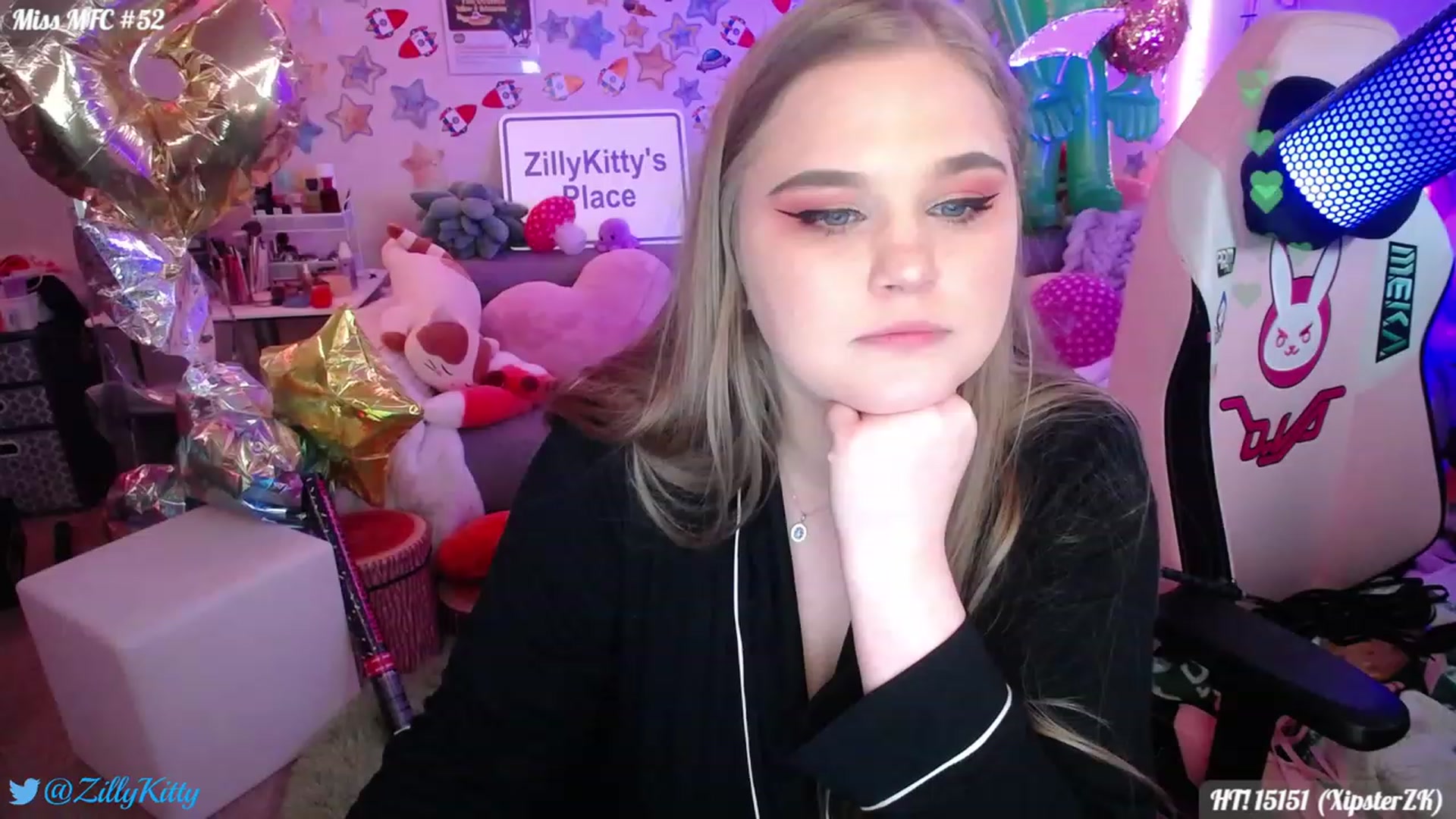 Gallery image thumbnail from ZillyKitty's myfreecams stream on, 07/22/2023, 02:44 image 7 of 20