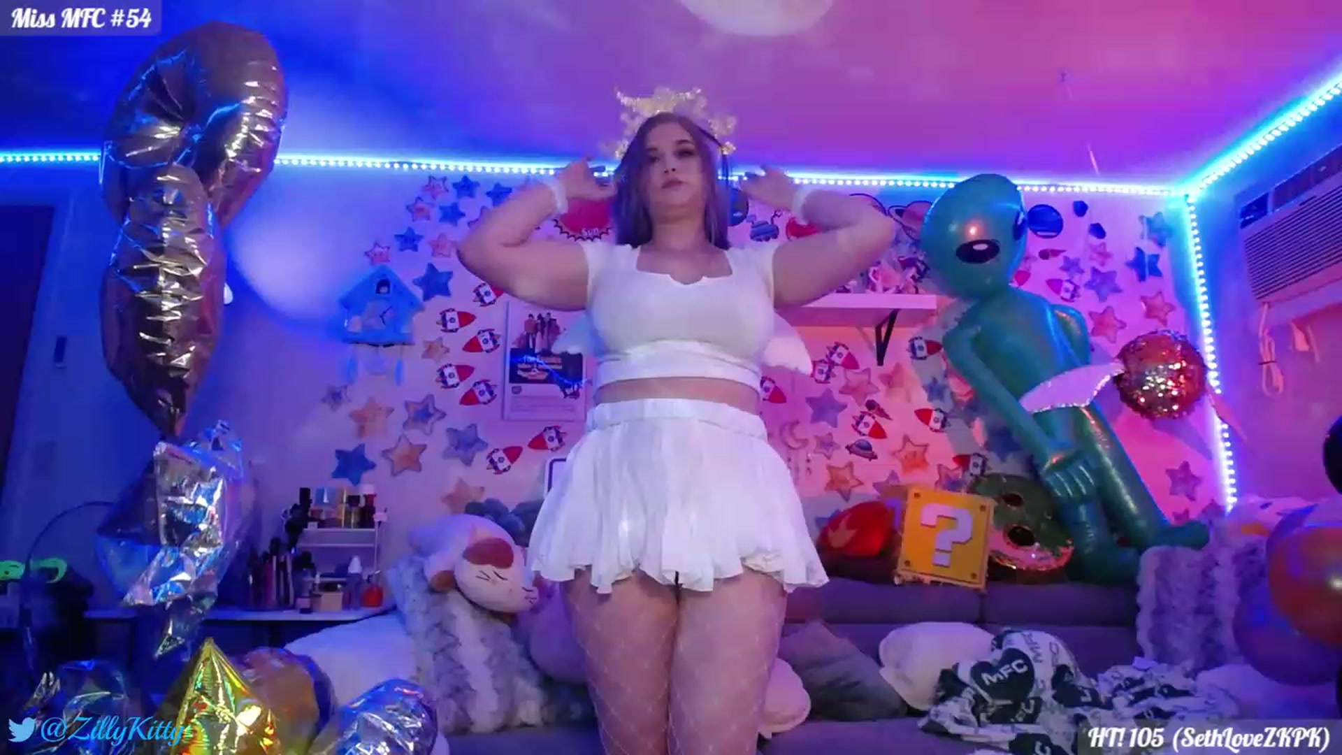 Gallery image thumbnail from ZillyKitty's myfreecams stream on, 07/26/2023, 22:14 image 16 of 20