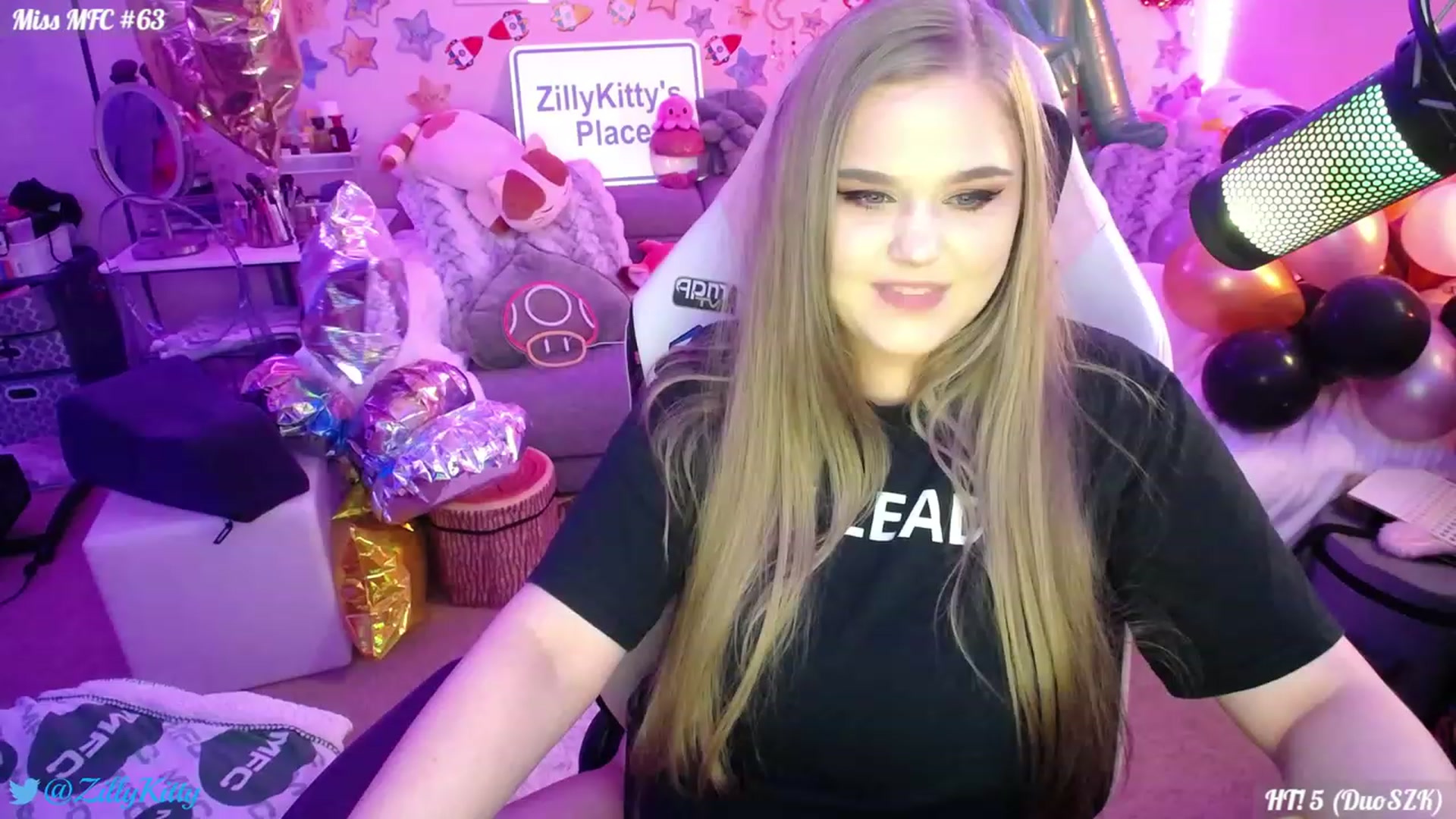 Gallery image thumbnail from ZillyKitty's myfreecams stream on, 07/29/2023, 22:08 image 3 of 20