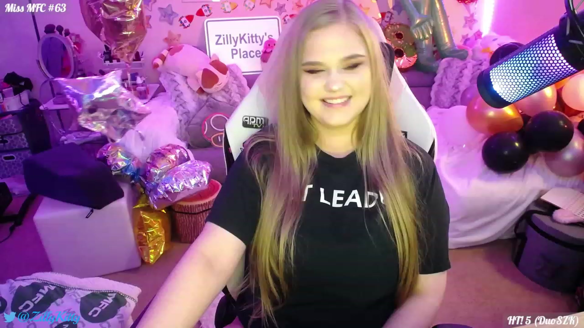Gallery image thumbnail from ZillyKitty's myfreecams stream on, 07/29/2023, 22:08 image 1 of 20