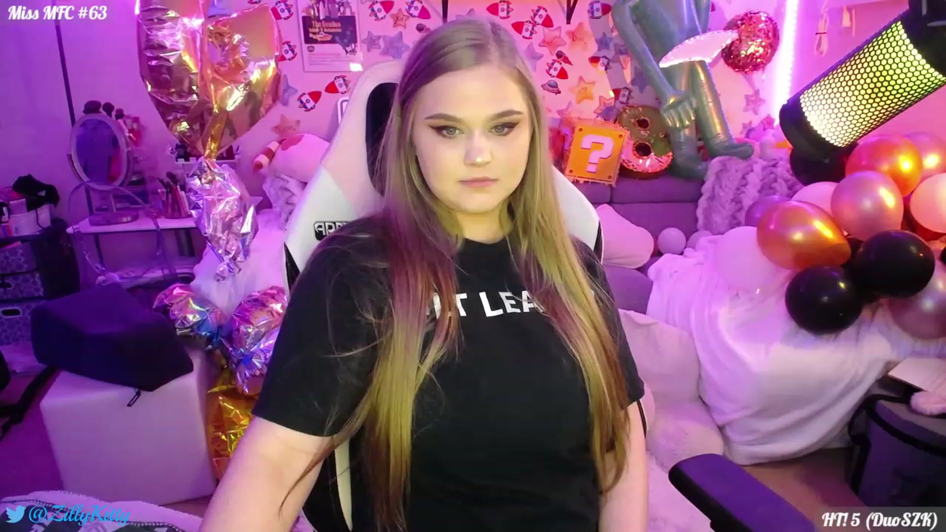 Gallery image thumbnail from ZillyKitty's myfreecams stream on, 07/29/2023, 22:08 image 10 of 20