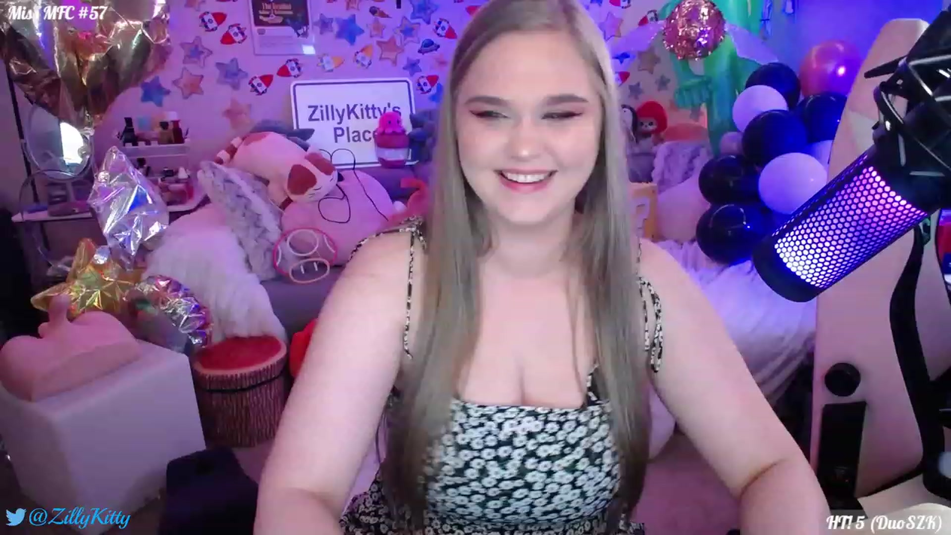 Gallery image thumbnail from ZillyKitty's myfreecams stream on, 07/31/2023, 21:28 image 5 of 20