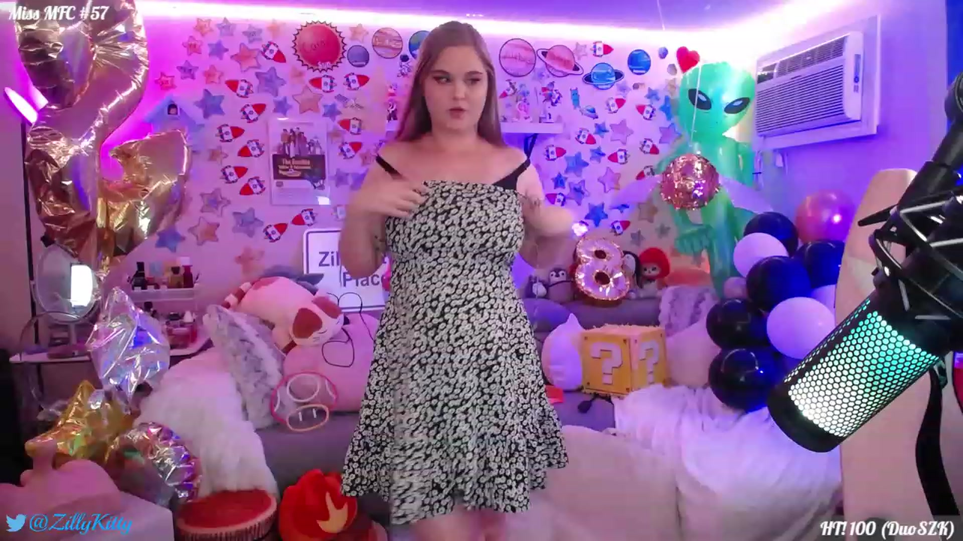 Gallery image thumbnail from ZillyKitty's myfreecams stream on, 07/31/2023, 21:28 image 7 of 20