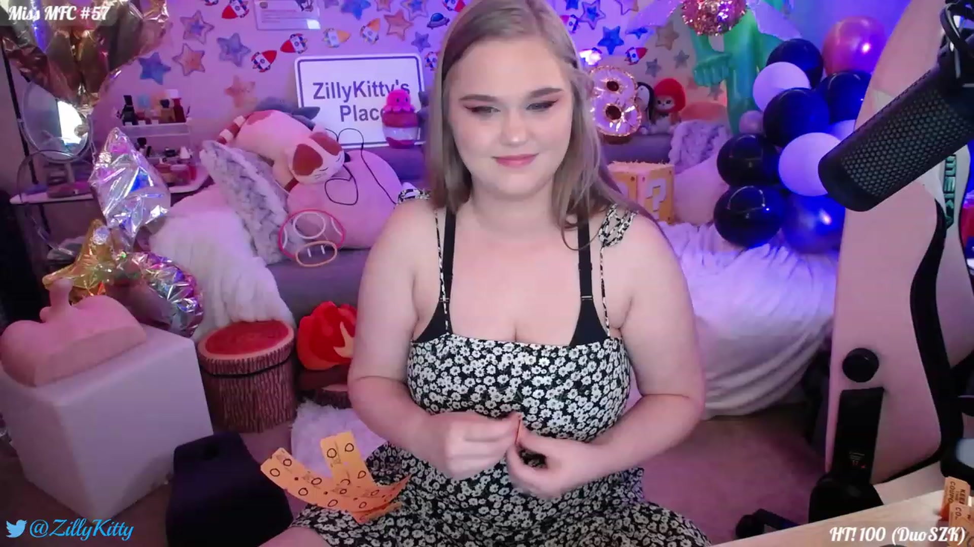 Gallery image thumbnail from ZillyKitty's myfreecams stream on, 07/31/2023, 21:41 image 13 of 20