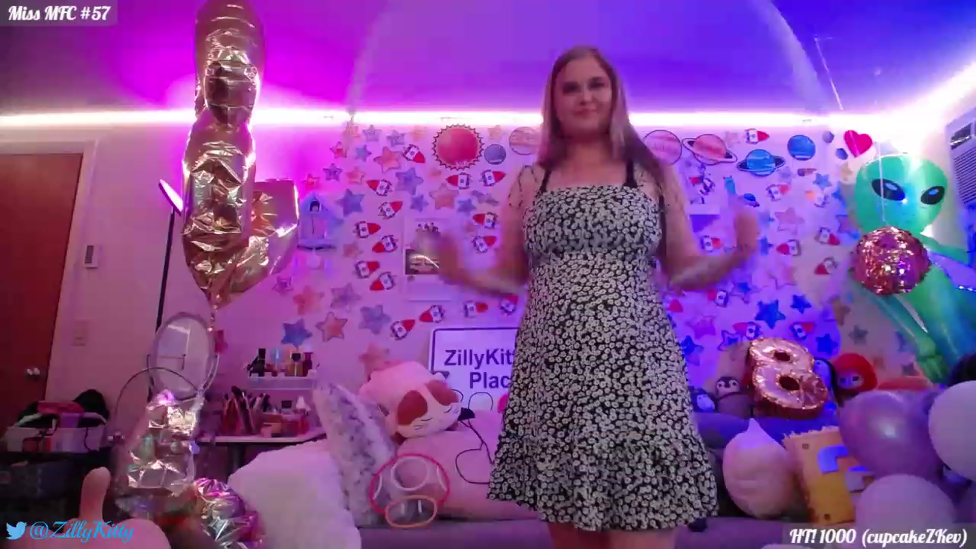 Gallery image thumbnail from ZillyKitty's myfreecams stream on, 08/01/2023, 24:03 image 6 of 20