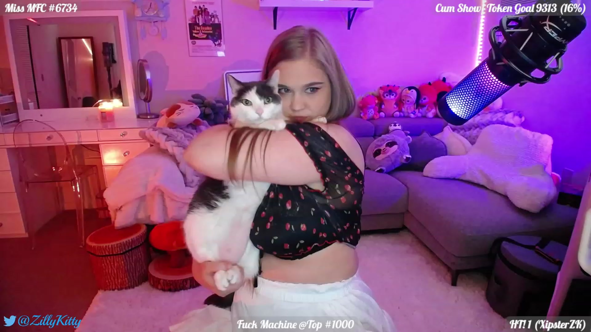 Gallery image thumbnail from ZillyKitty's myfreecams stream on, 08/18/2023, 21:13 image 5 of 20