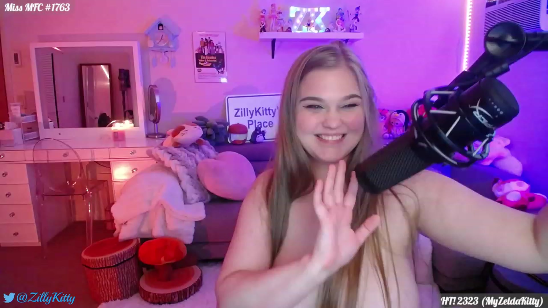Gallery image thumbnail from ZillyKitty's myfreecams stream on, 08/18/2023, 23:55 image 11 of 20