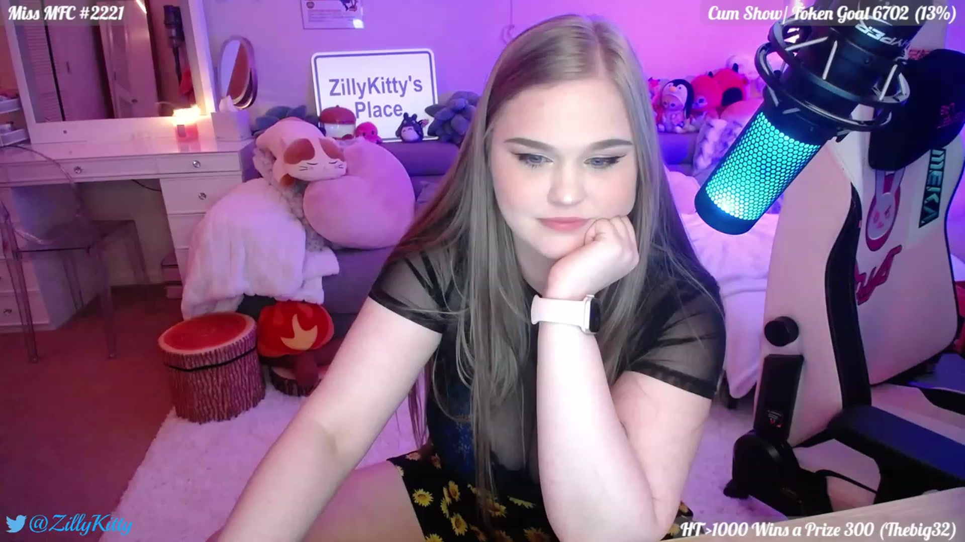 Gallery image thumbnail from ZillyKitty's myfreecams stream on, 08/25/2023, 21:04 image 15 of 20